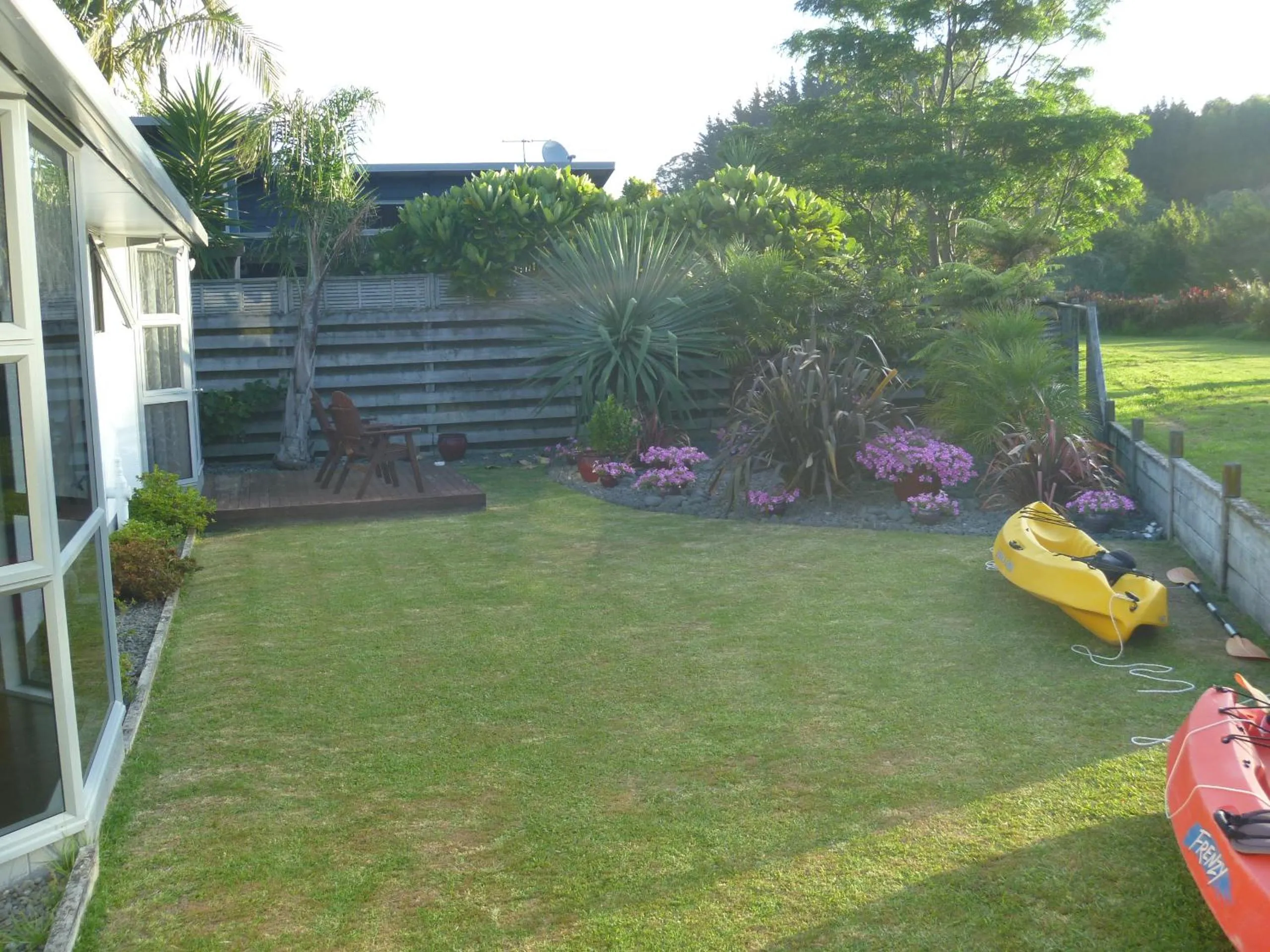 Garden in At Parkland Place B&B
