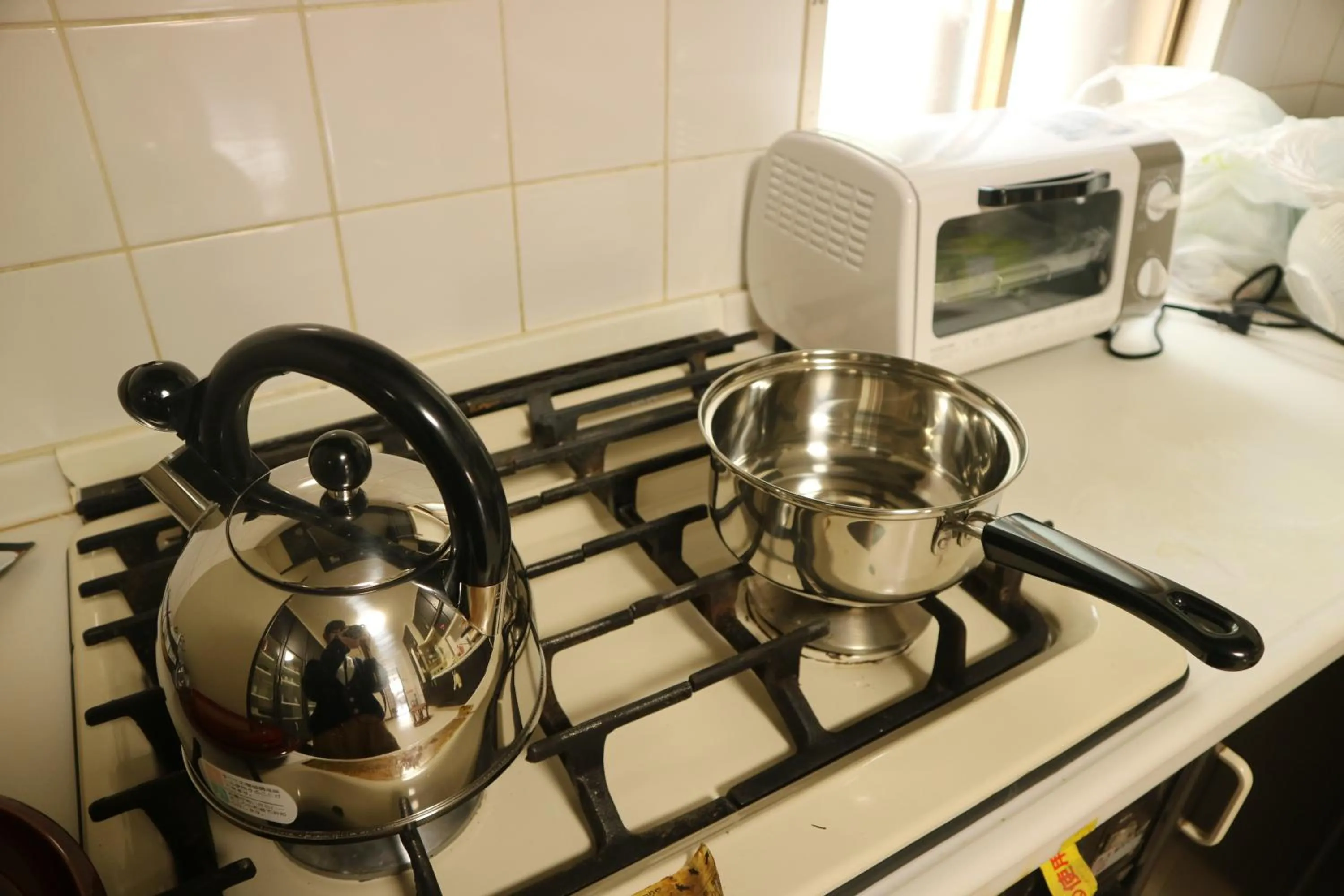 Communal kitchen in Hostel Jumpu Manpan