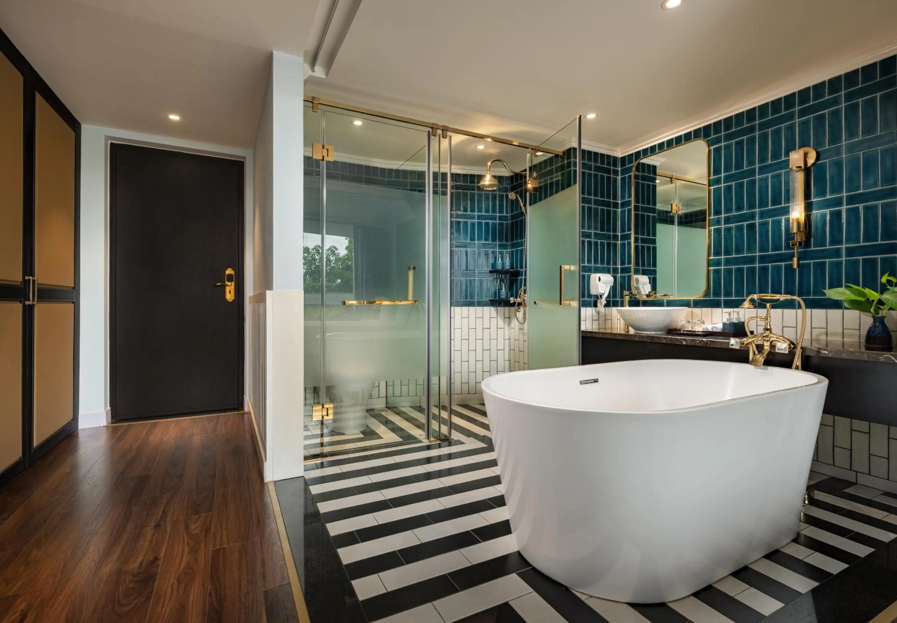 Shower in Bel Marina Hoi An Resort