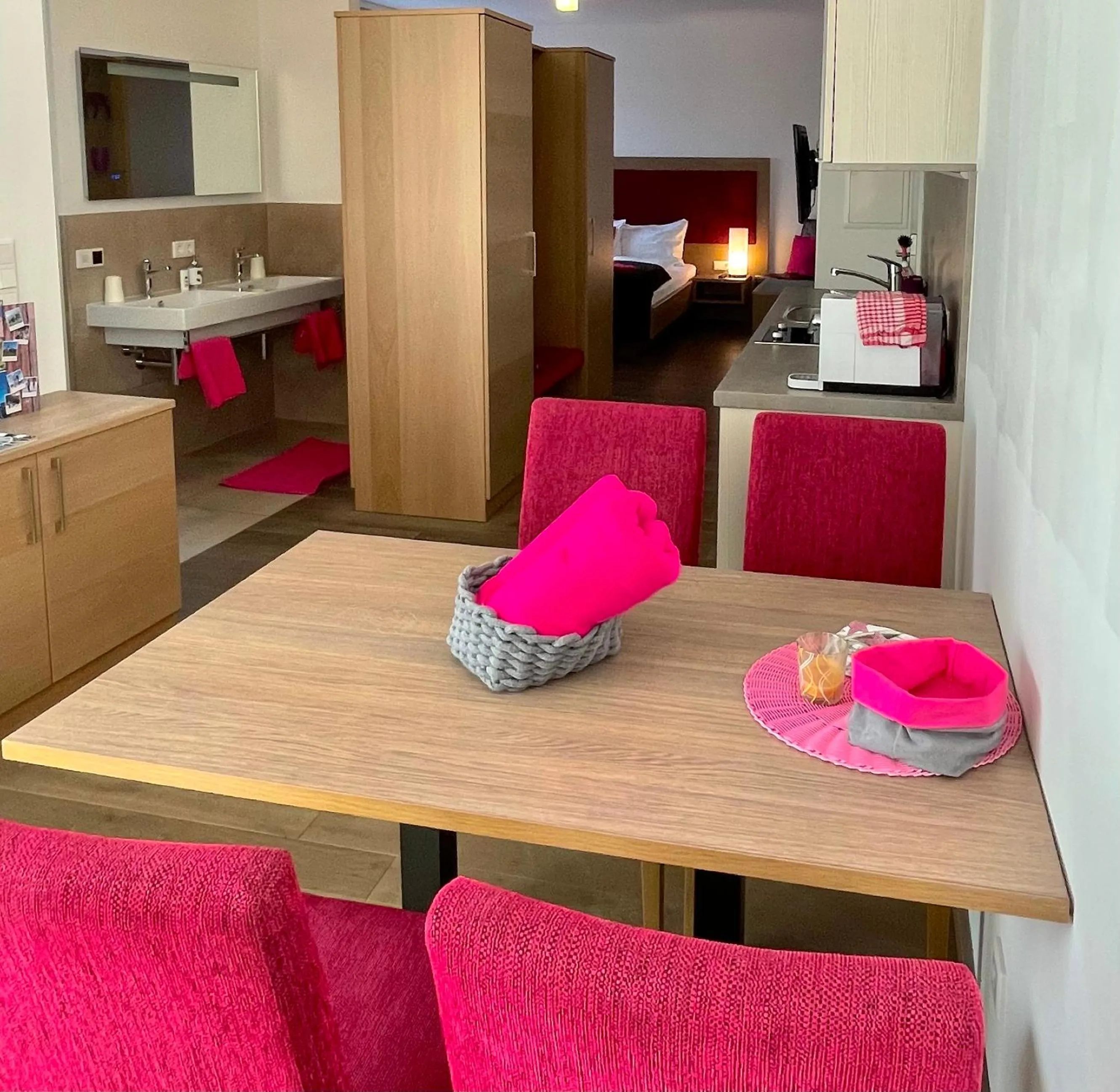 Photo of the whole room, Bed in Aparthotel Bergtraum