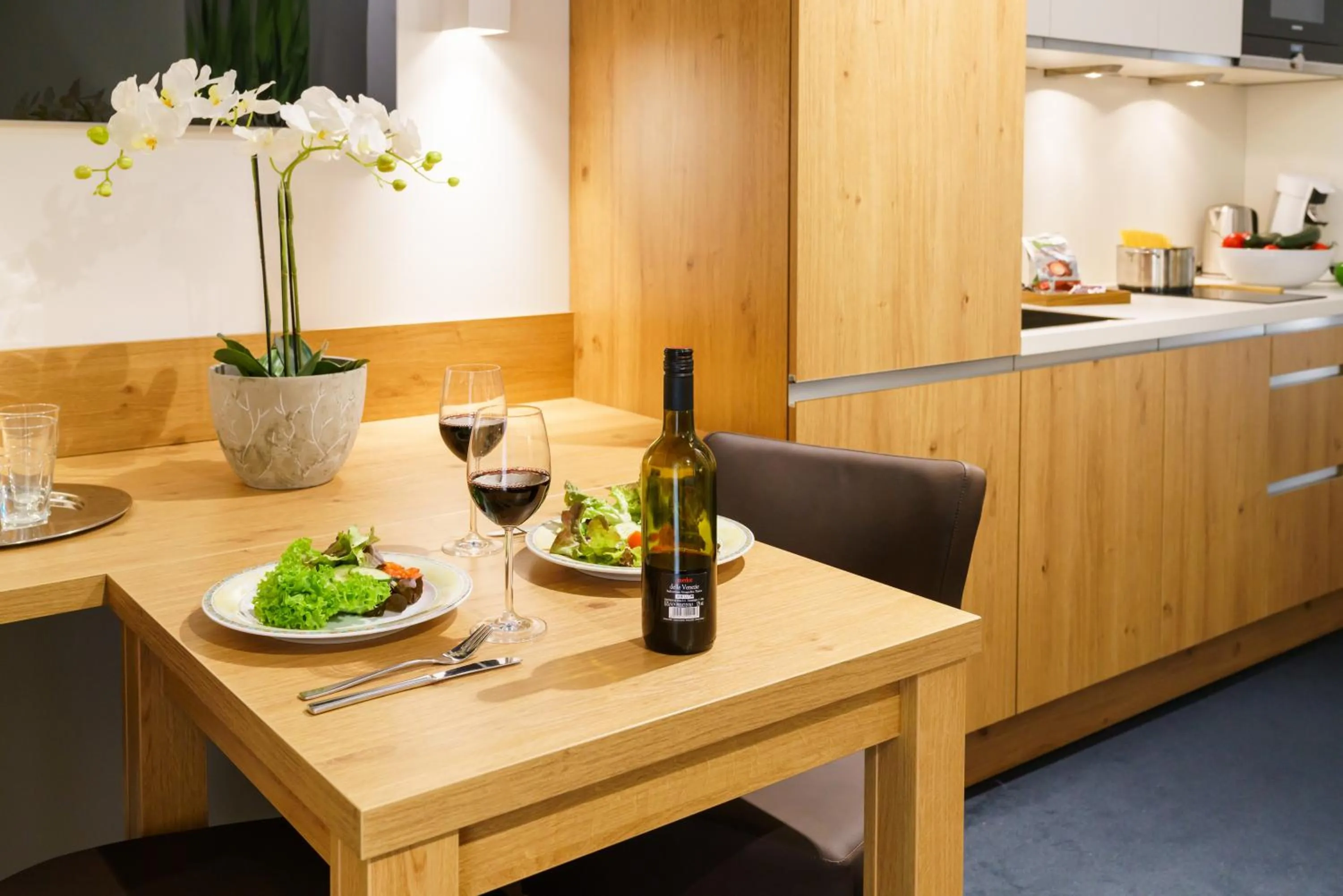 Dining area in INhouse - Wohnen auf Zeit