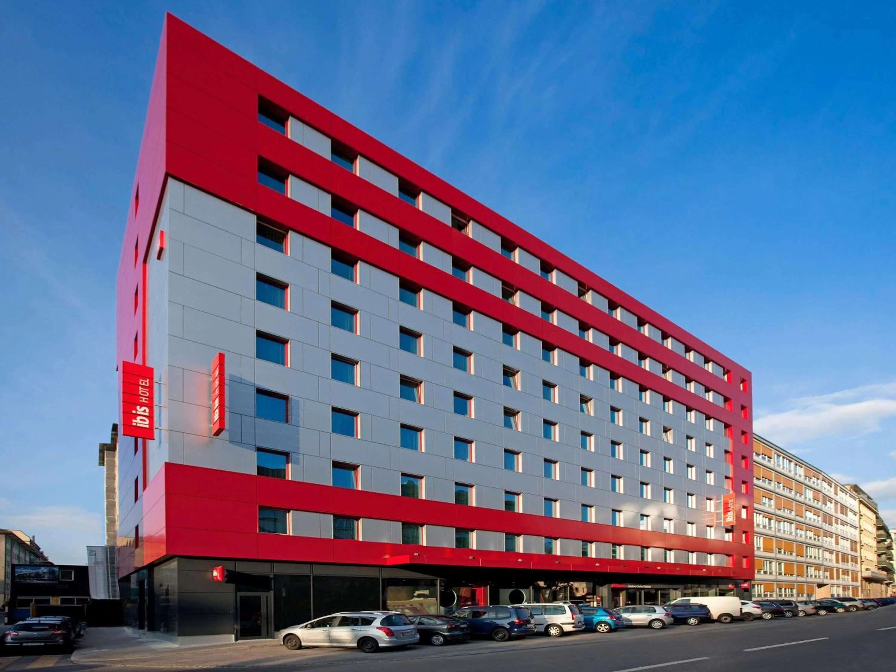 Property building in ibis Genève Centre Nations