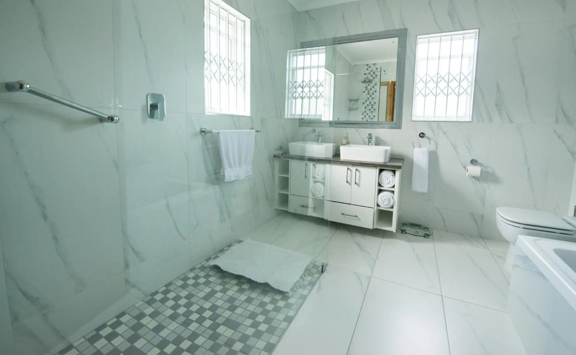 Shower in Belle Vue Ridge BnB,