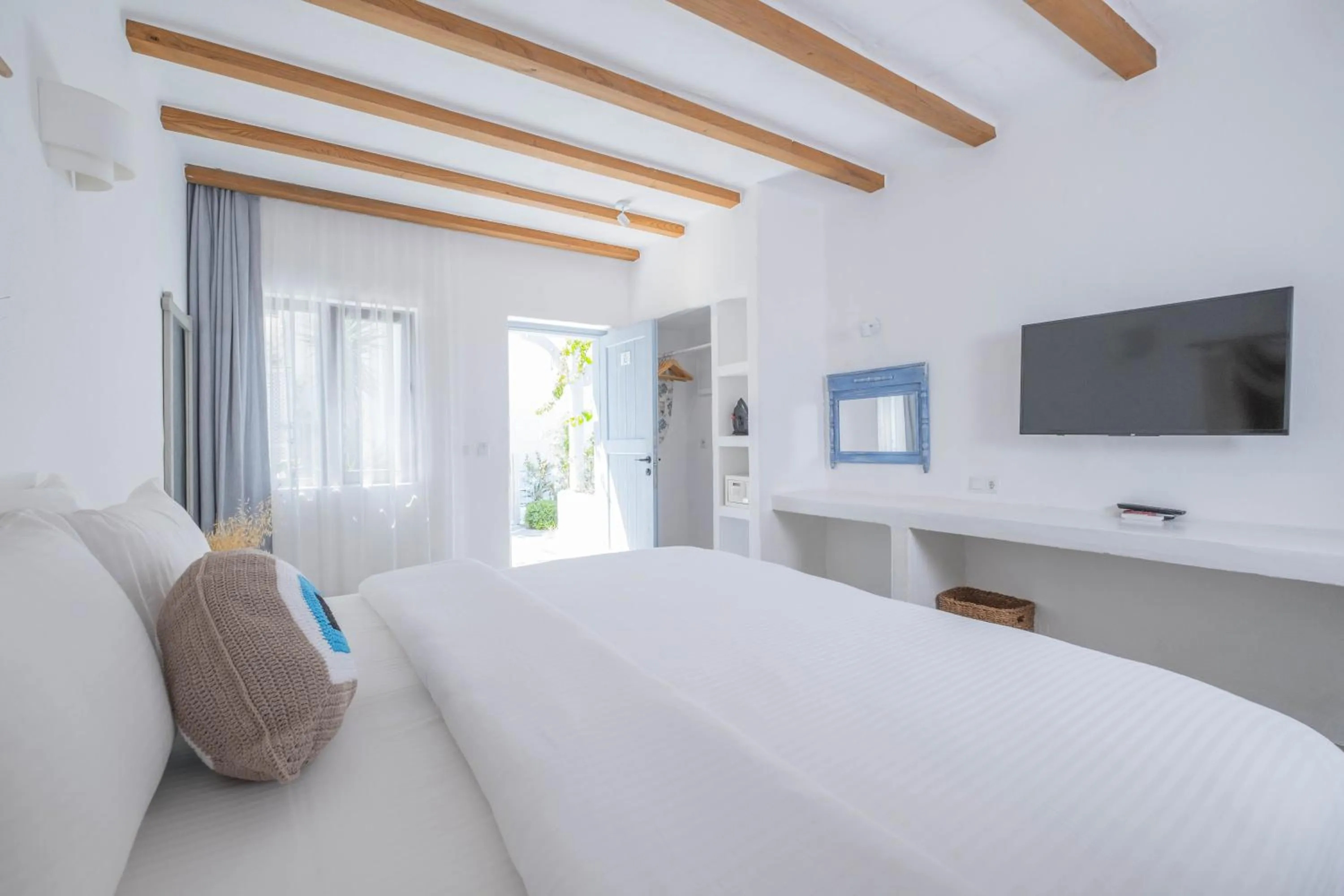 Photo of the whole room, Bed in Kassandra Oludeniz