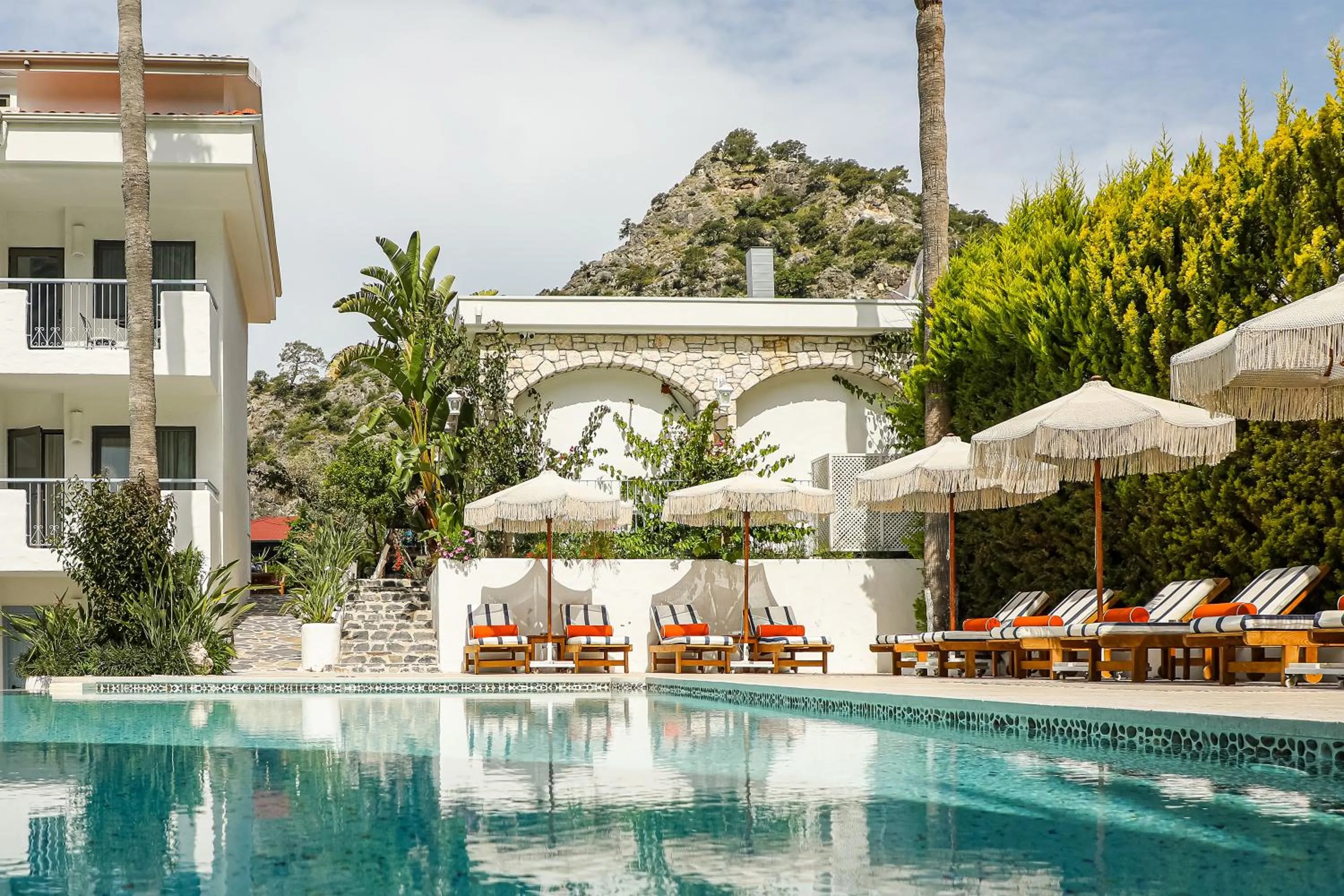 Property building in Kassandra Oludeniz