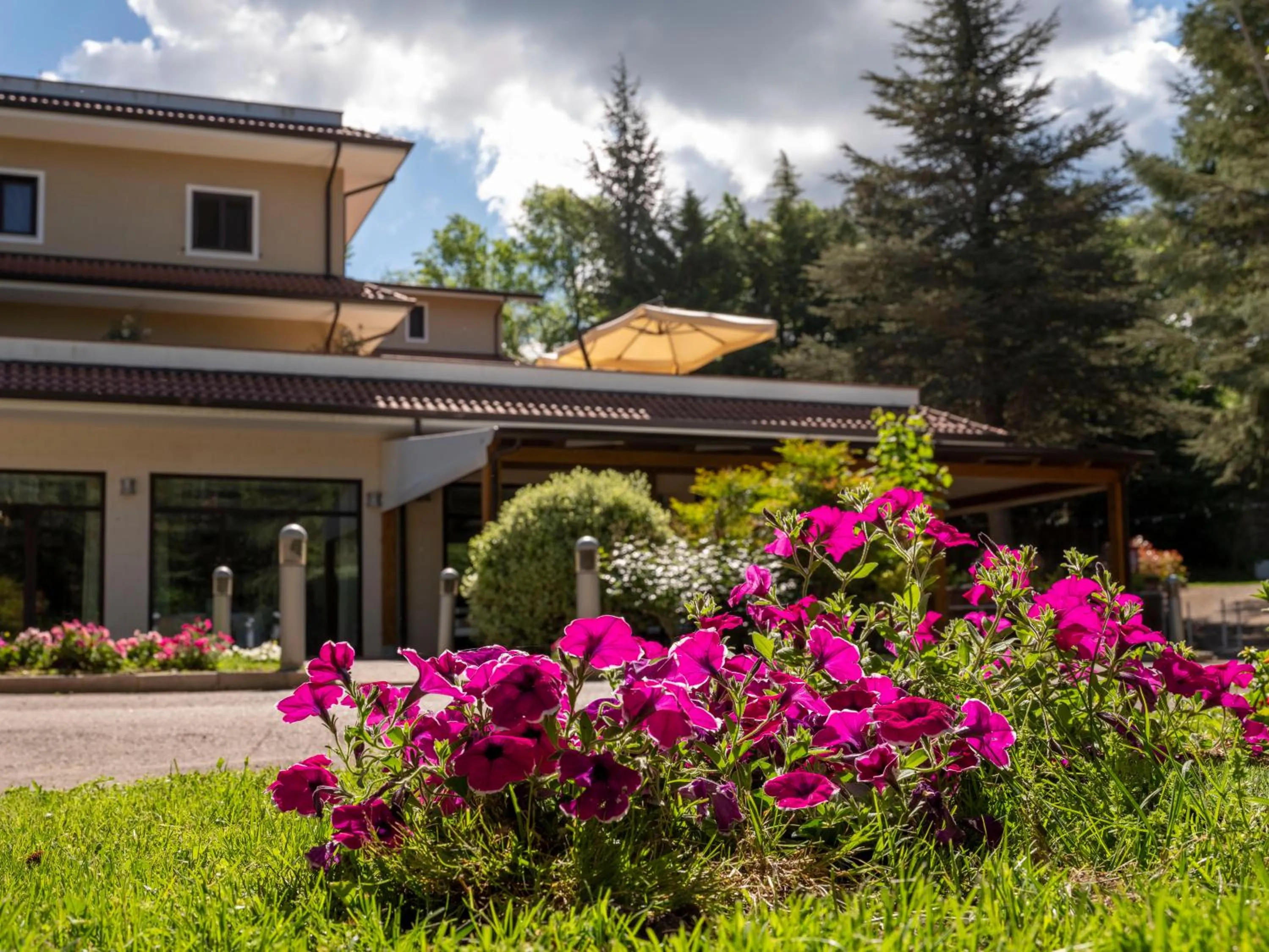 Spring in Il Castagneto Hotel