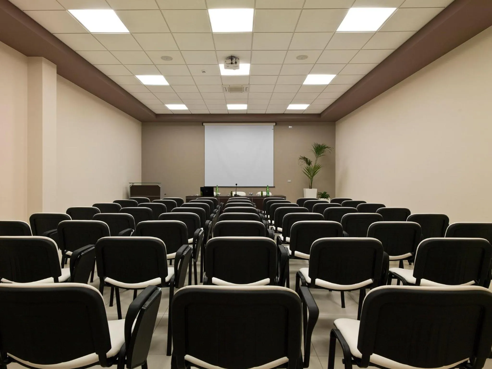 People in Il Castagneto Hotel