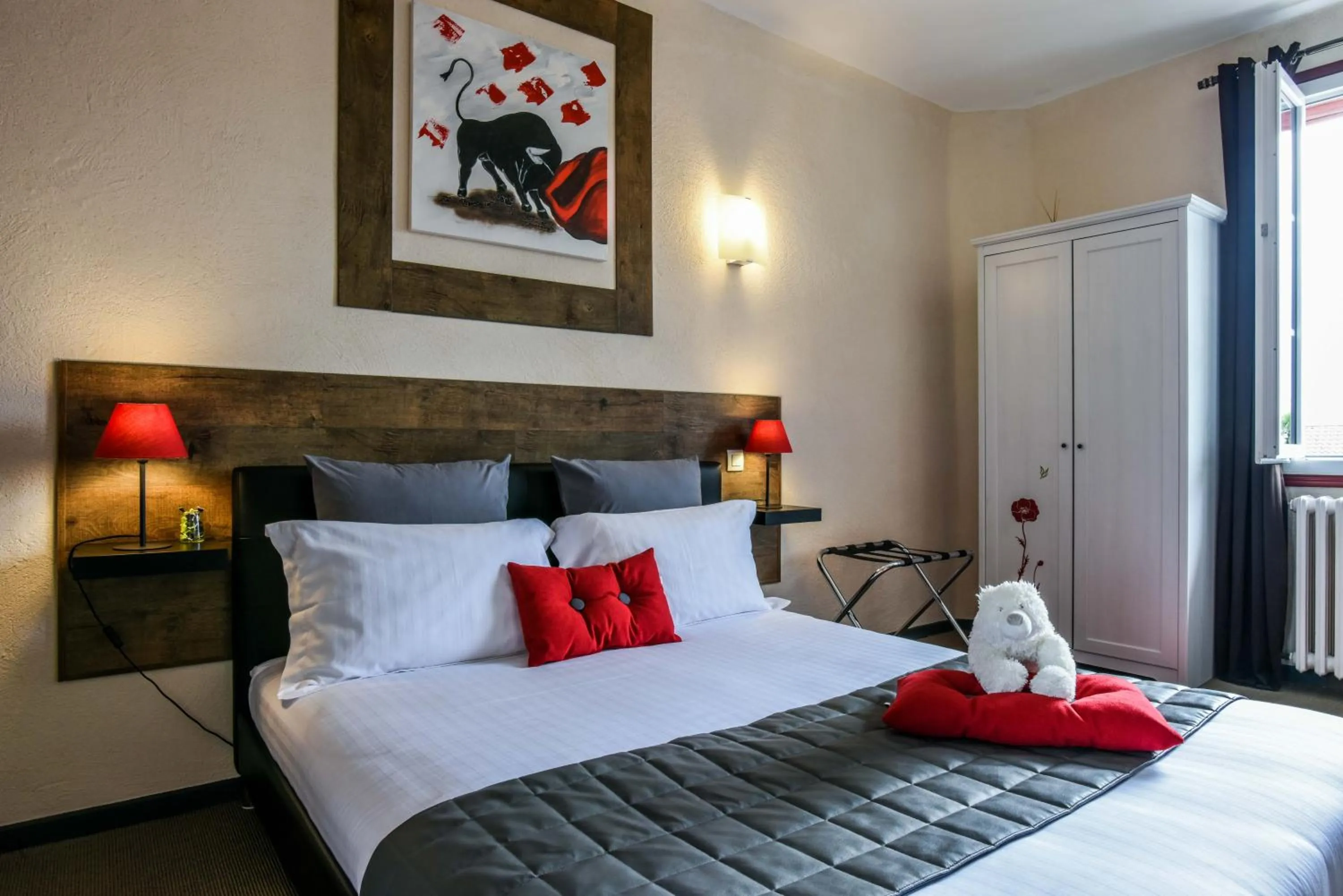 Bed in Hôtel Auberge l'Estanquet