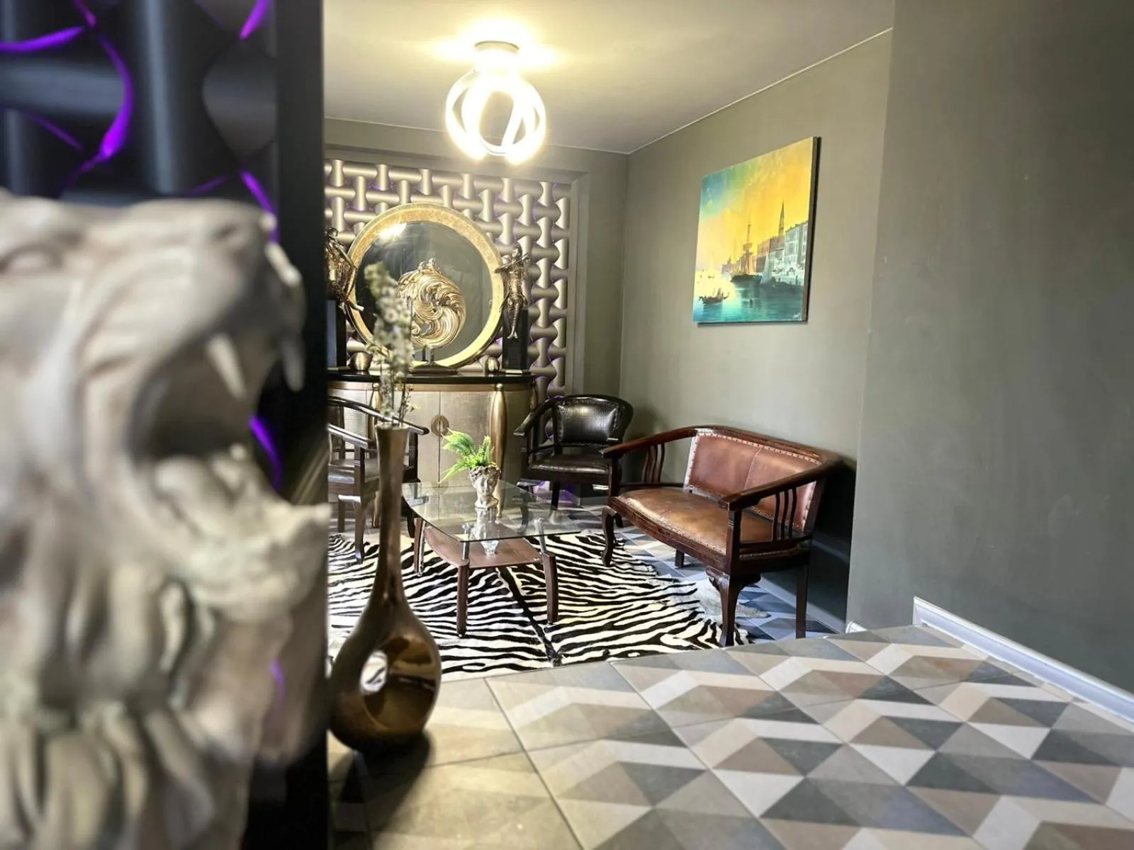 Property building in Hotel BATS