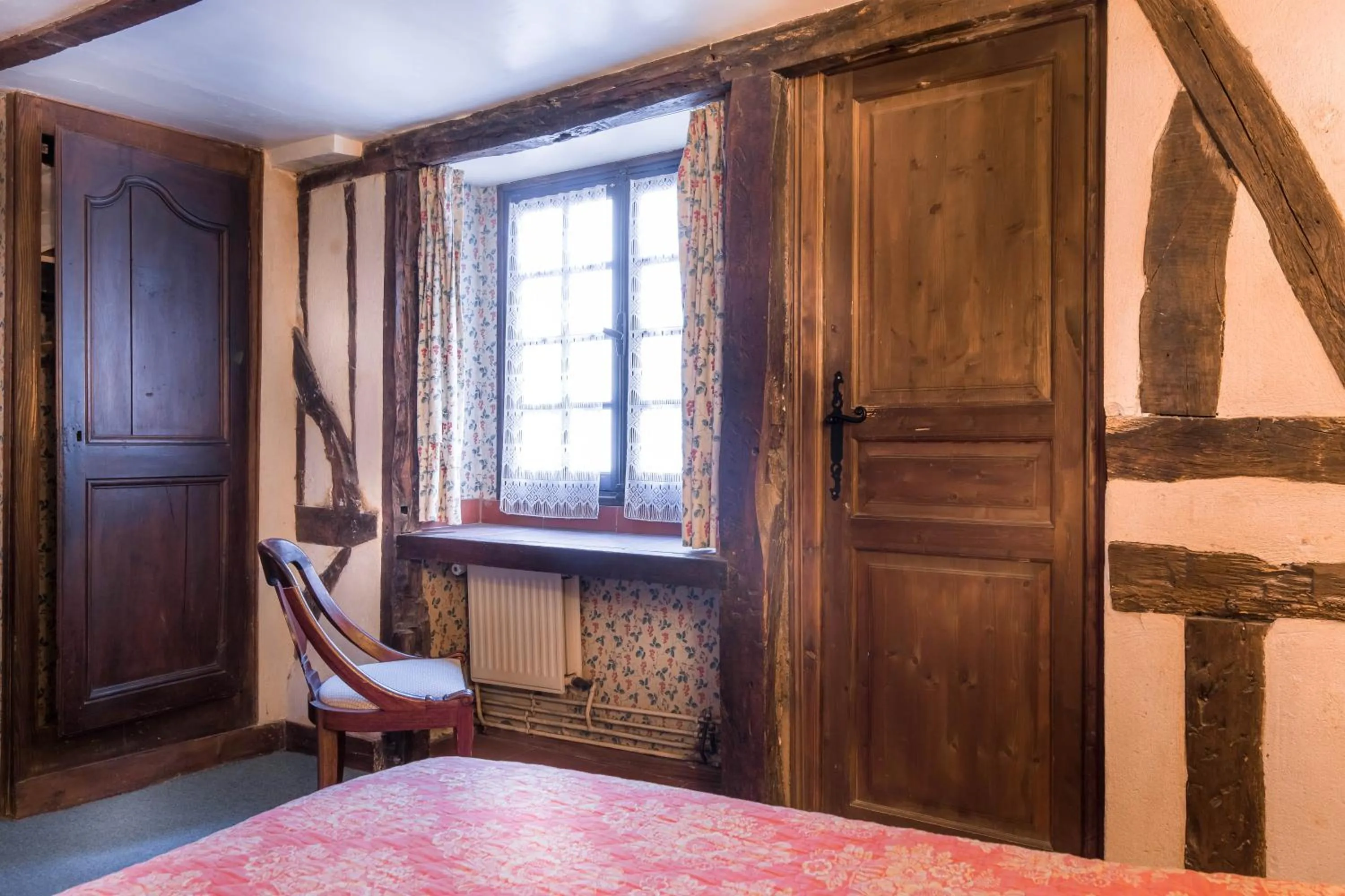 Bedroom, Bed in Hotel du Lys