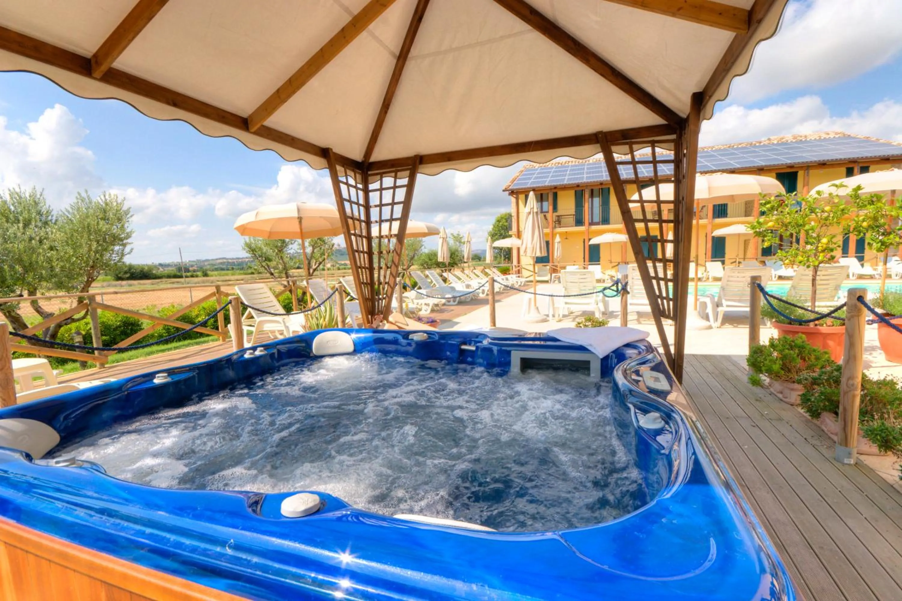 Hot Tub in Casale del Conero