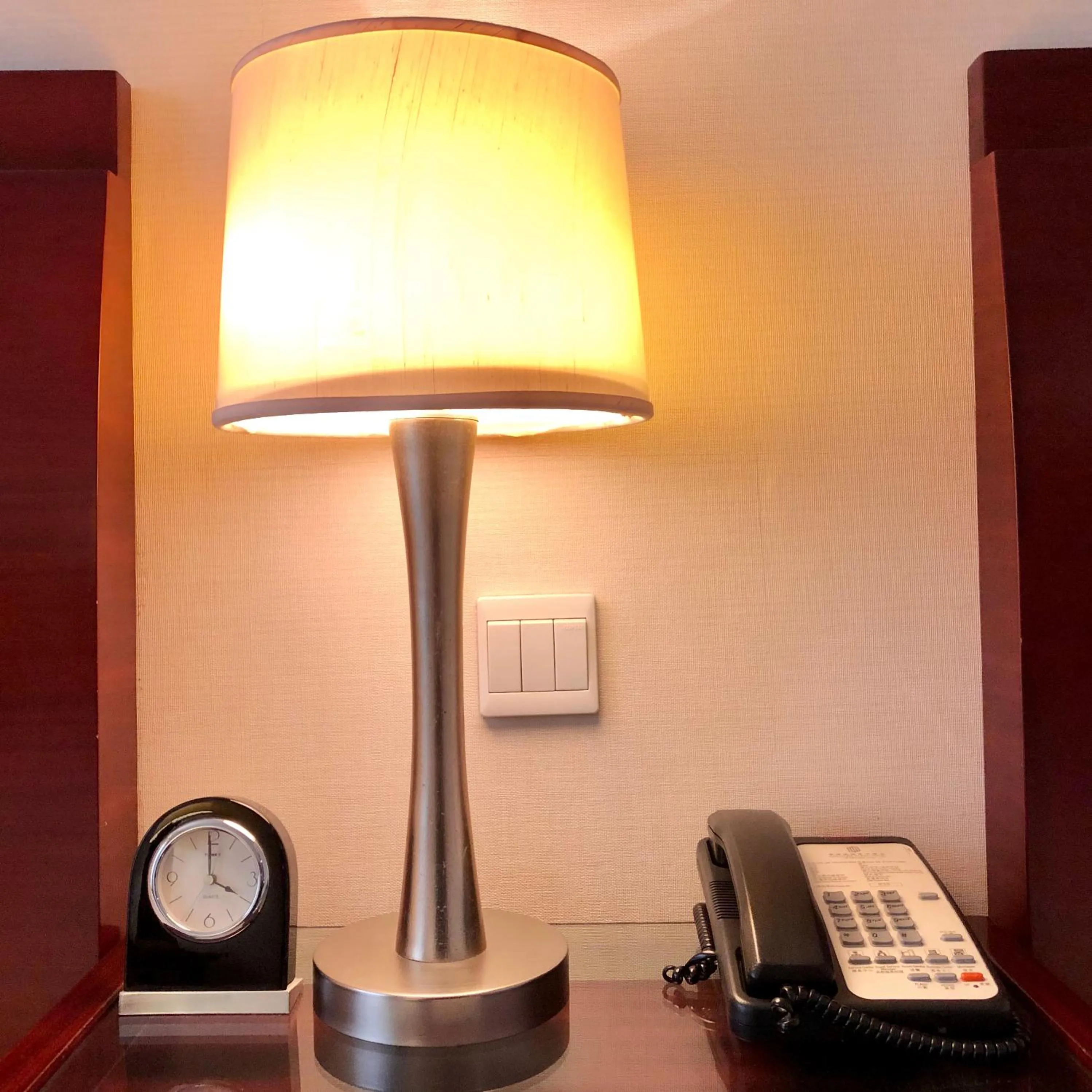 Seating area in Ningbo Portman Plaza Hotel