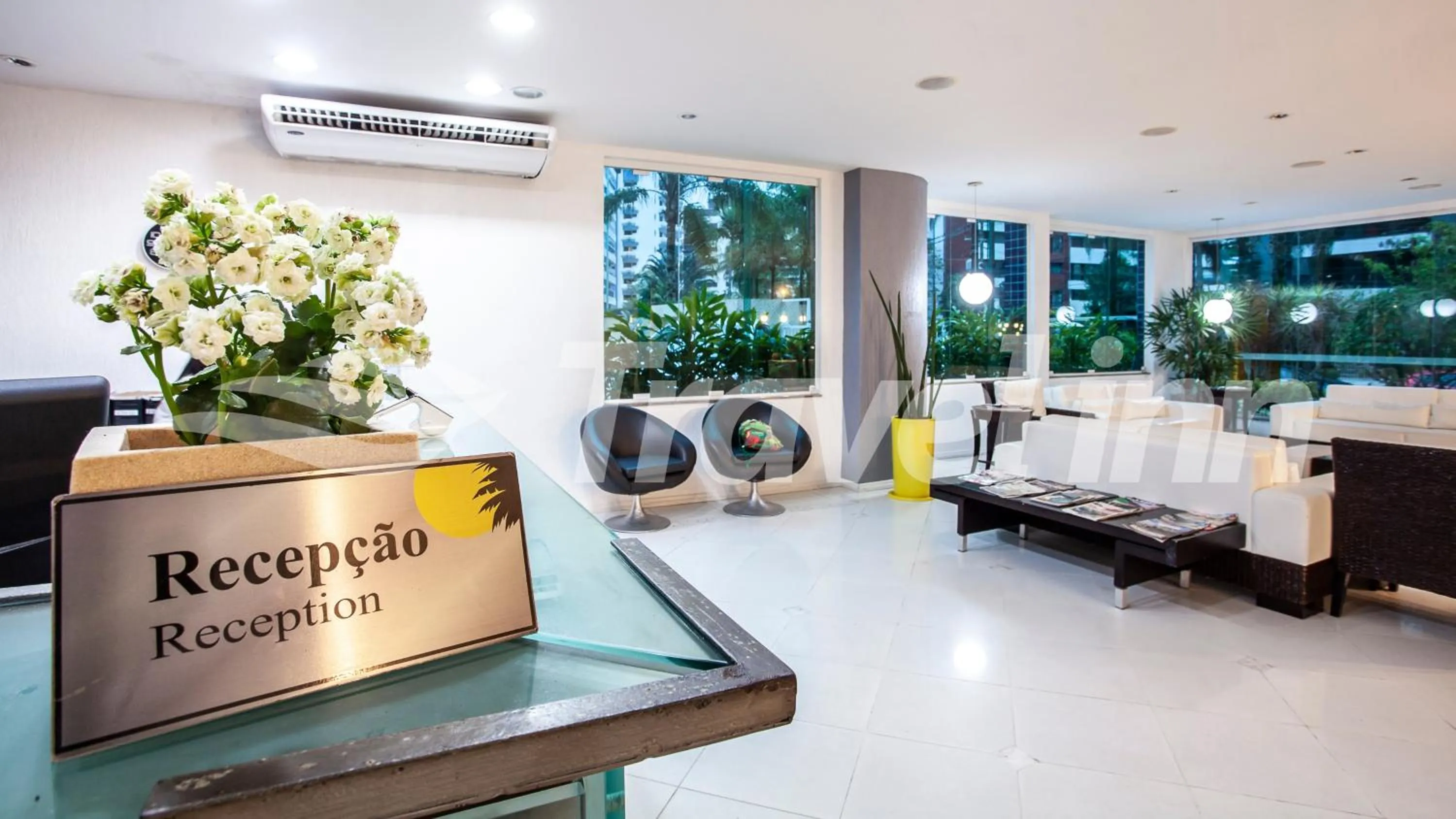 Lobby or reception in Travel Inn Flats Riviera