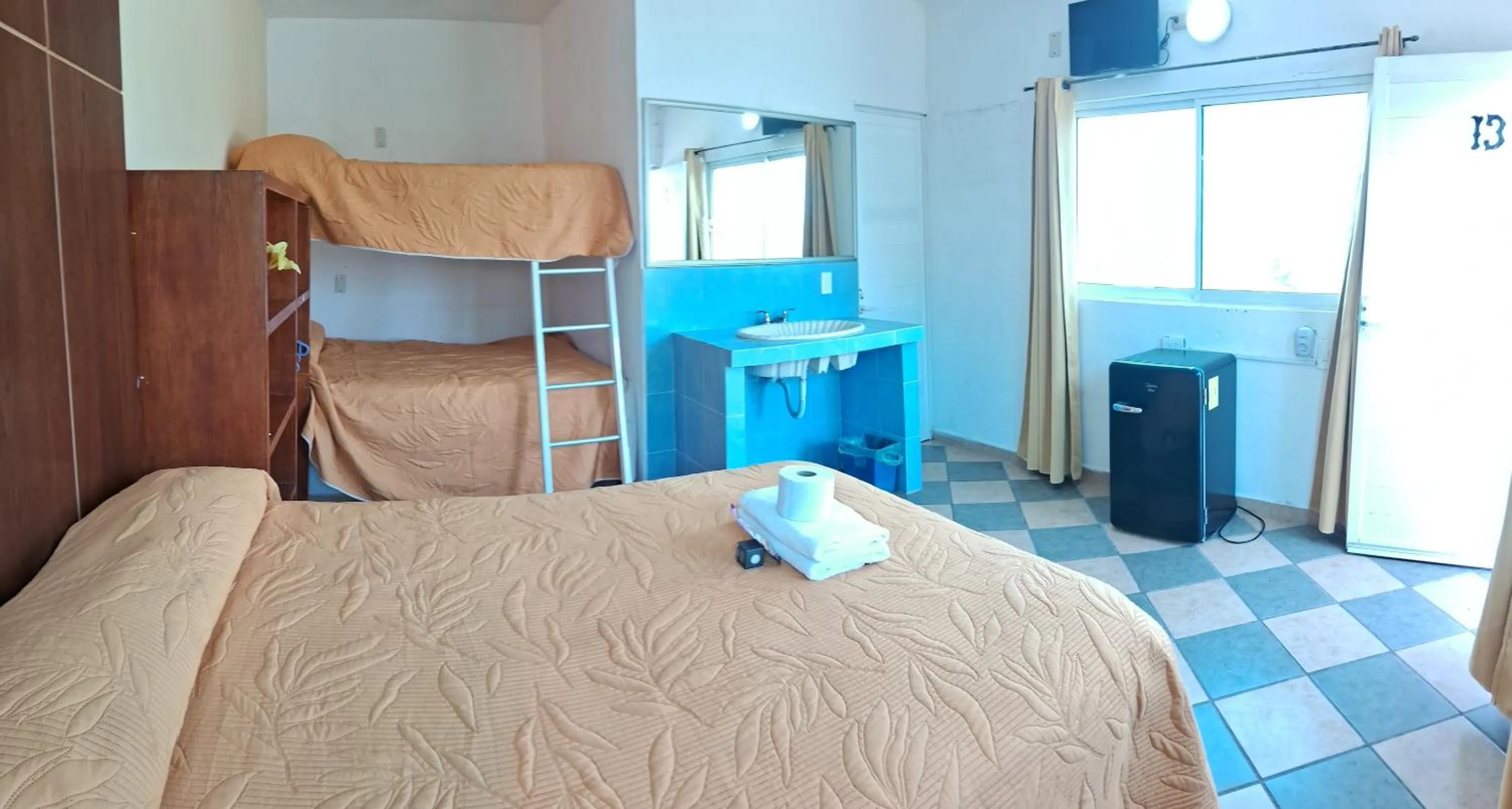 Bed in Hotel Villas del Rey