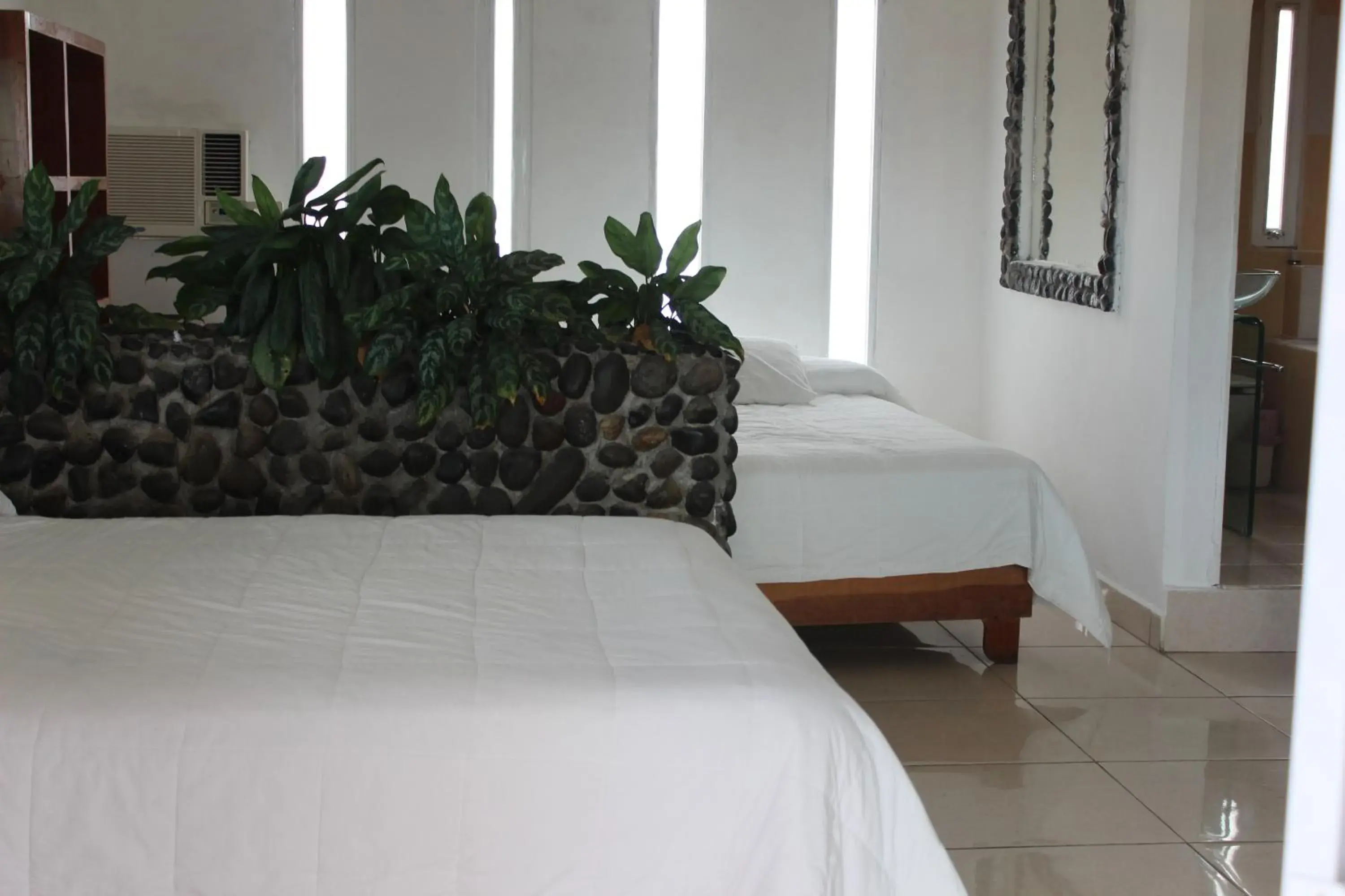 Deluxe Double Room with Bath in Hotel Villas del Rey Deluxe Double Room with Bath in Hotel Villas del Rey