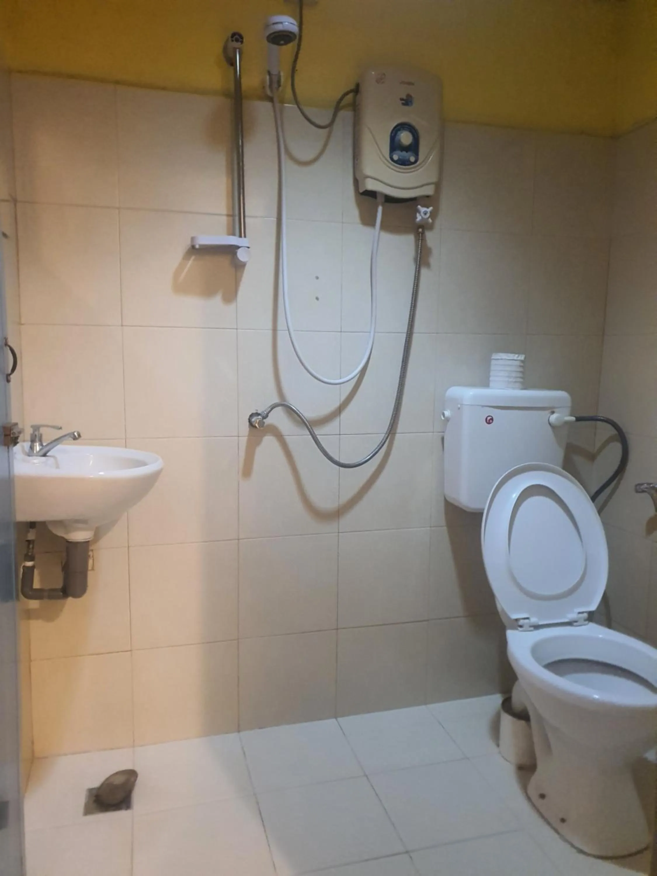 Shower in THE COTTAGE LANGKAWI