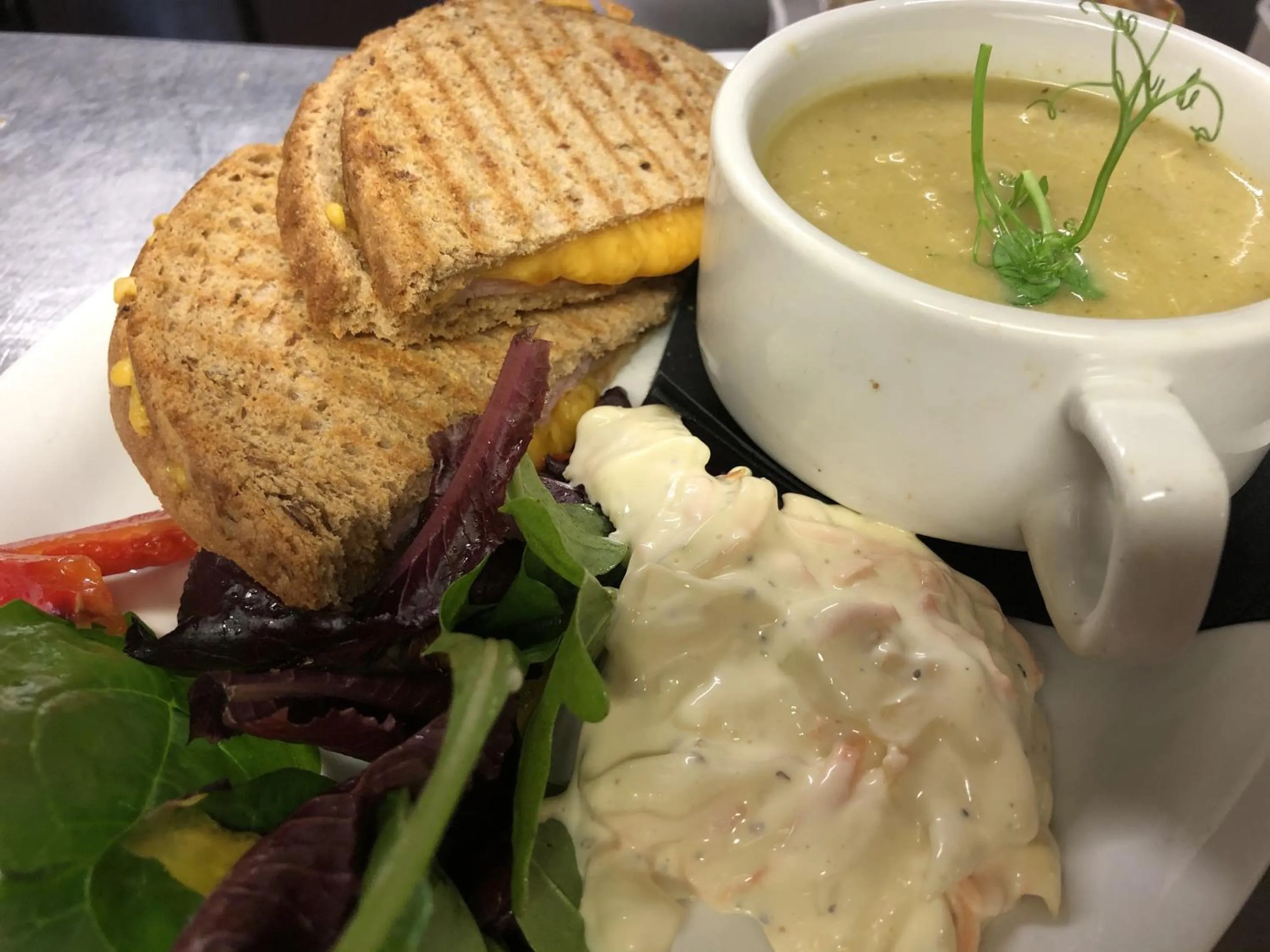 Food and drinks in The Drymen Inn