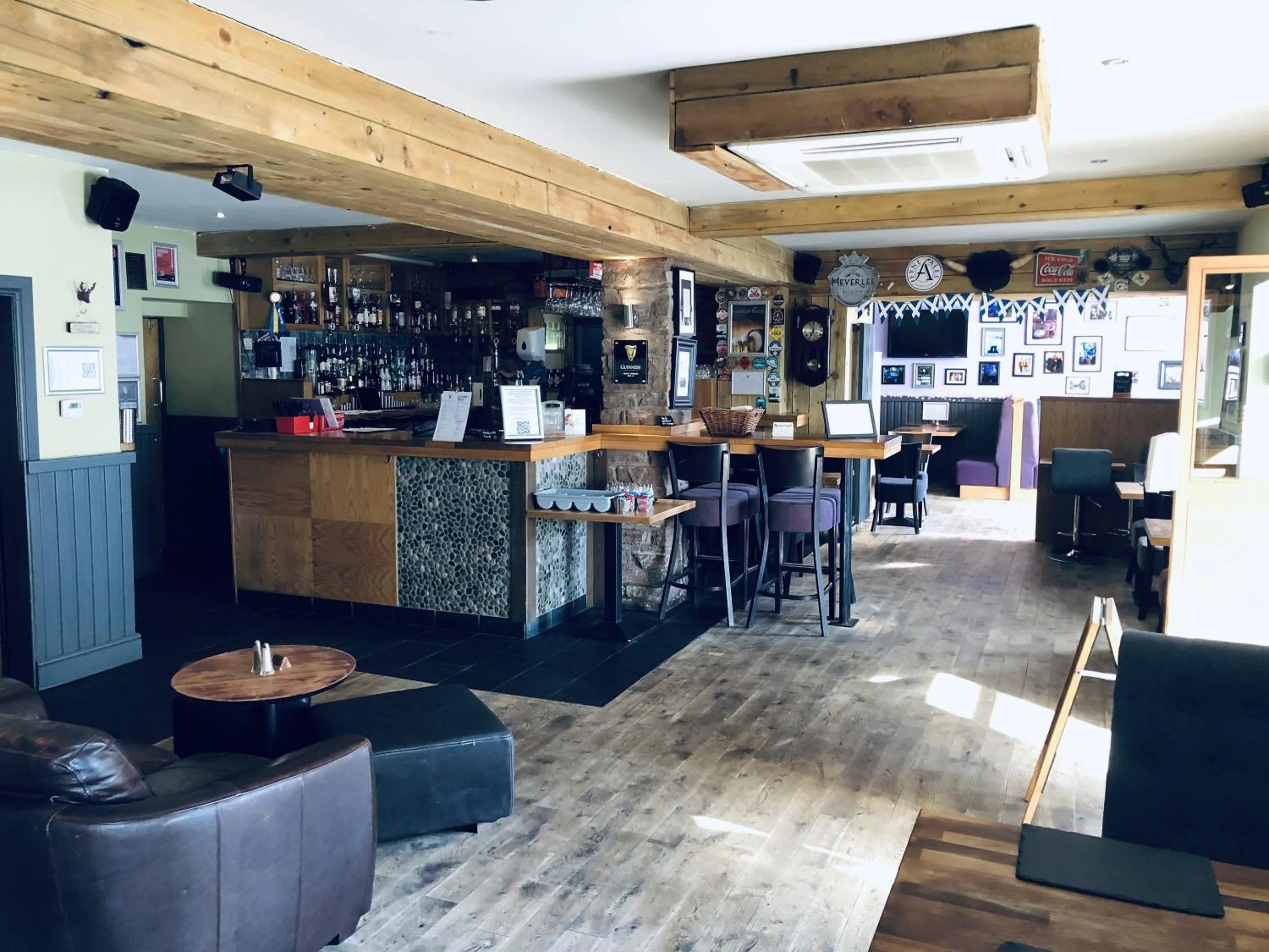 Living room in The Drymen Inn