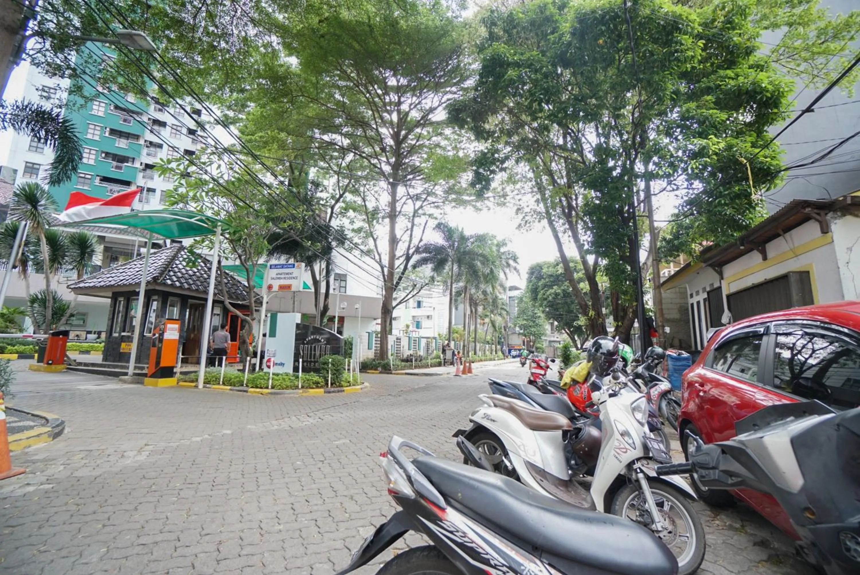 Parking in Griya Sawamah Syariah Mitra RedDoorz