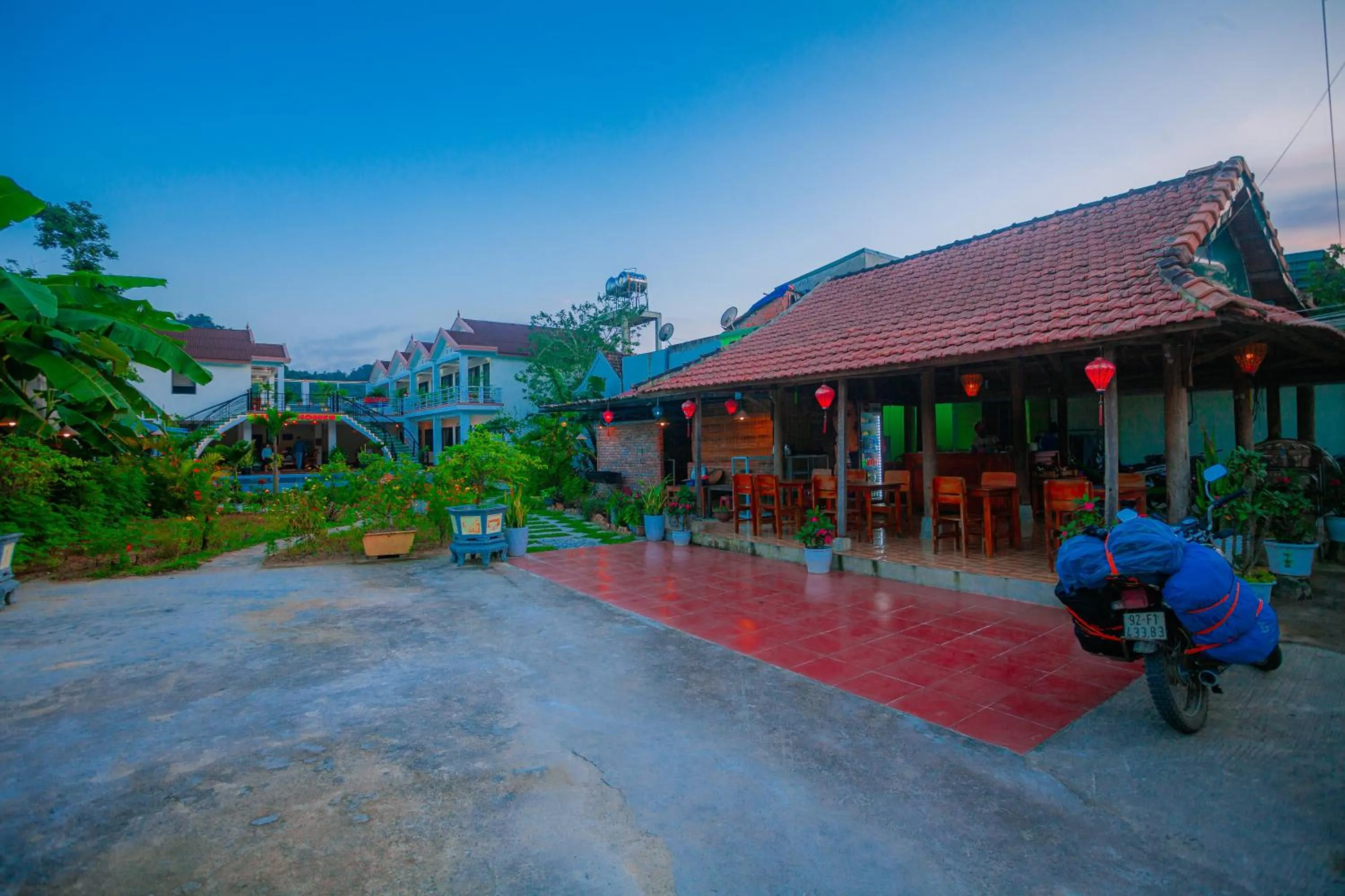 Restaurant/places to eat in Lucky Homes