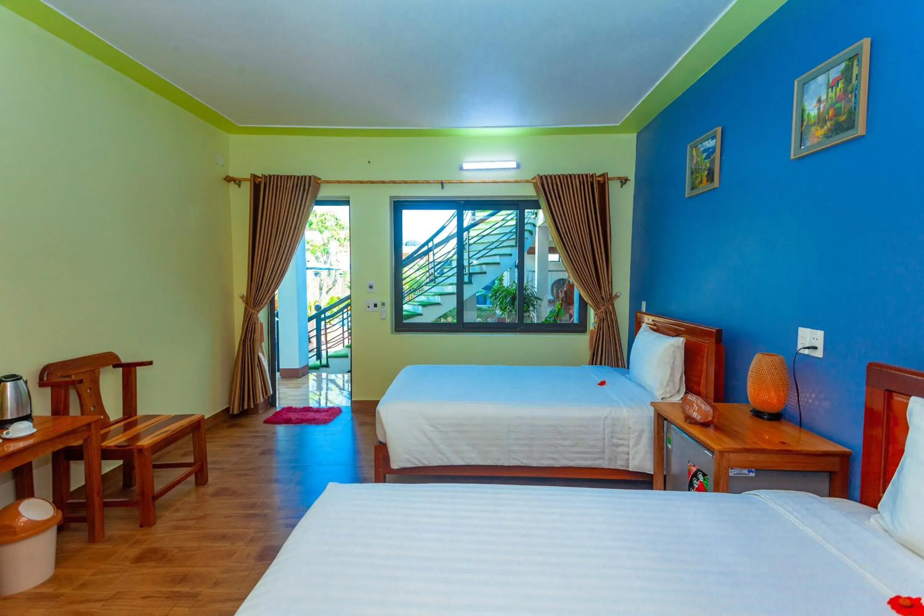 Twin Room with Pool View - single occupancy in Lucky Homes Twin Room with Pool View - single occupancy in Lucky Homes