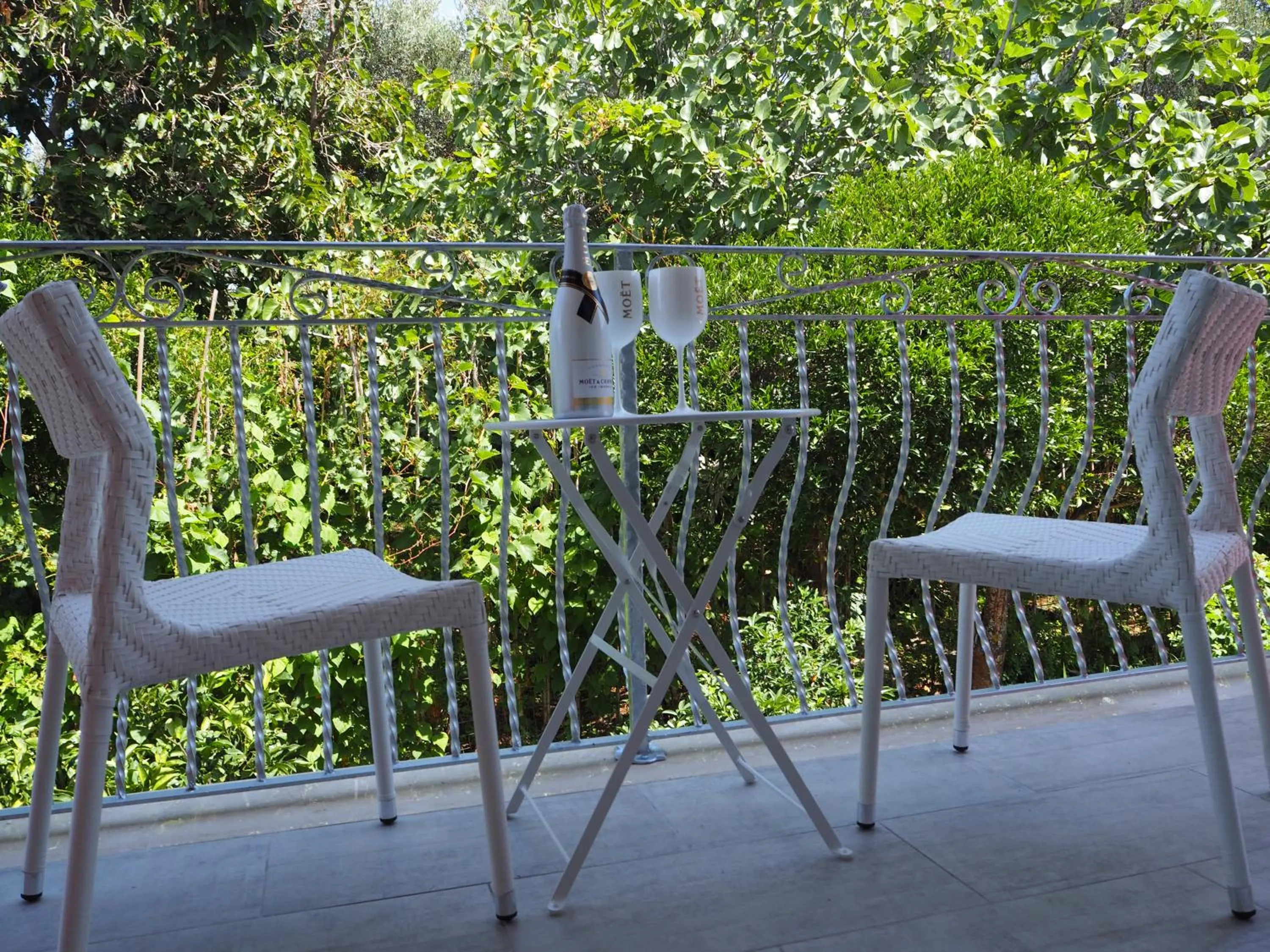 Alcoholic drinks in Borgo di Santa Barbara