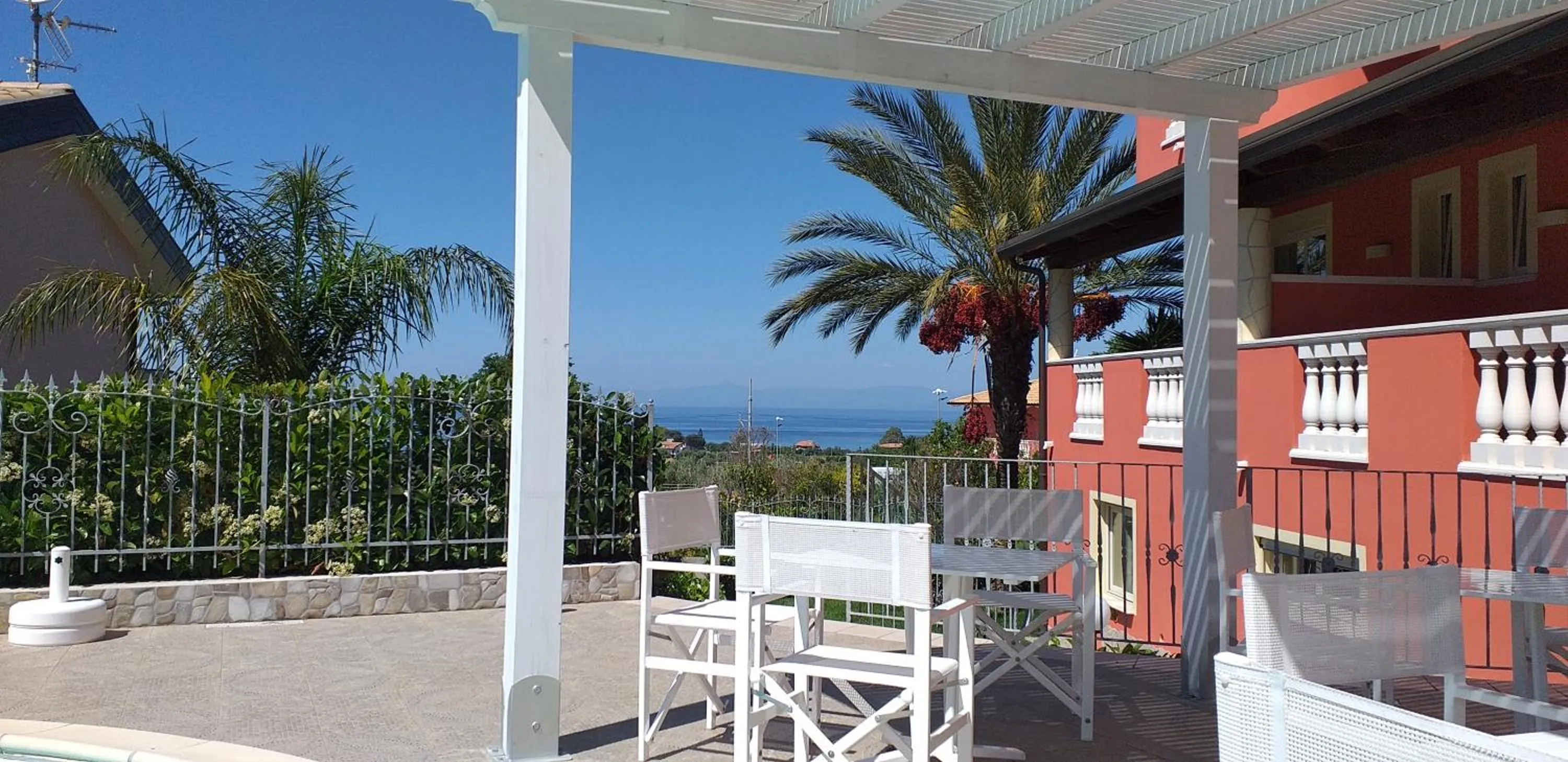 Swimming pool in Borgo di Santa Barbara