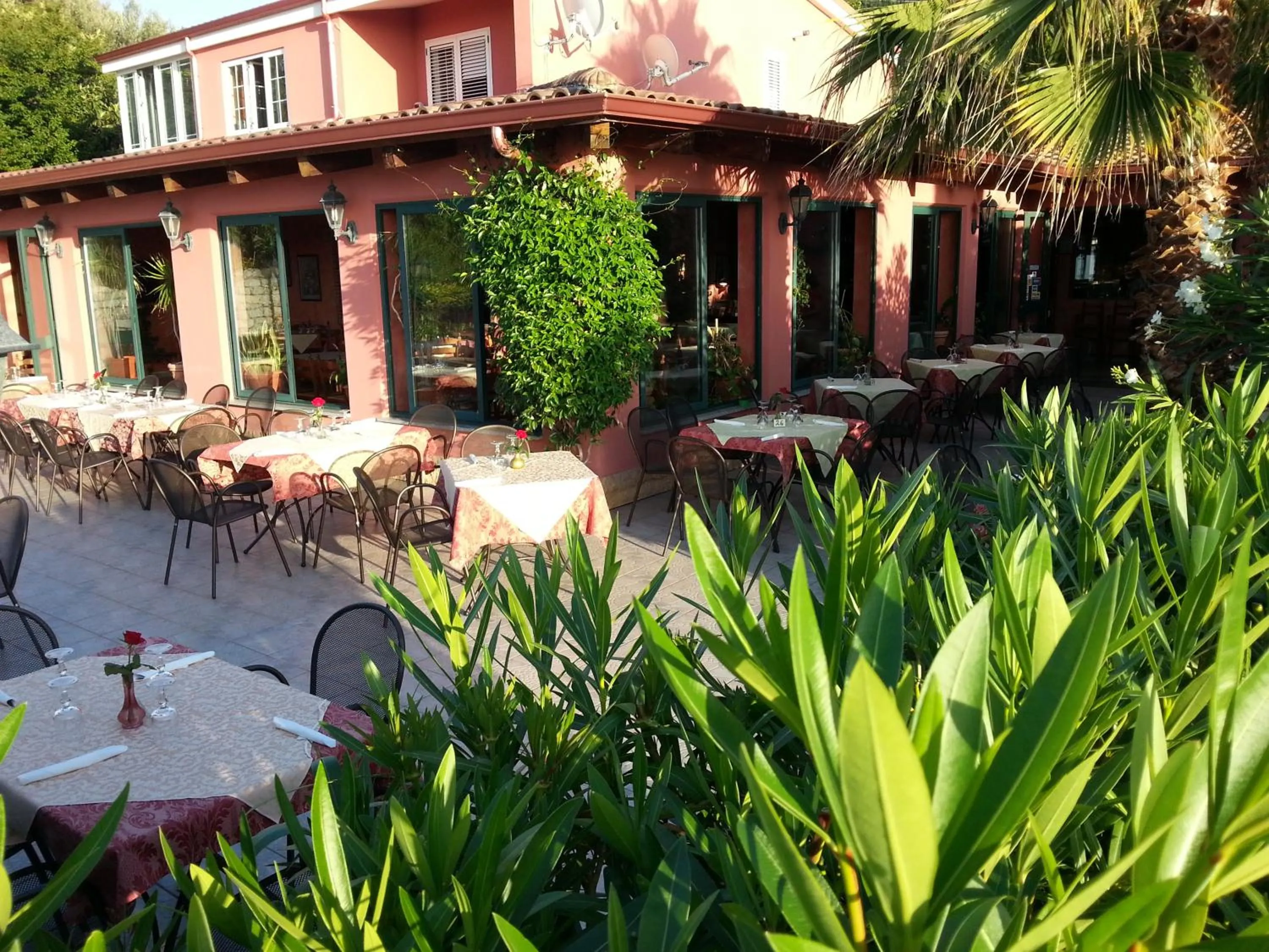 Restaurant/places to eat in Borgo di Santa Barbara