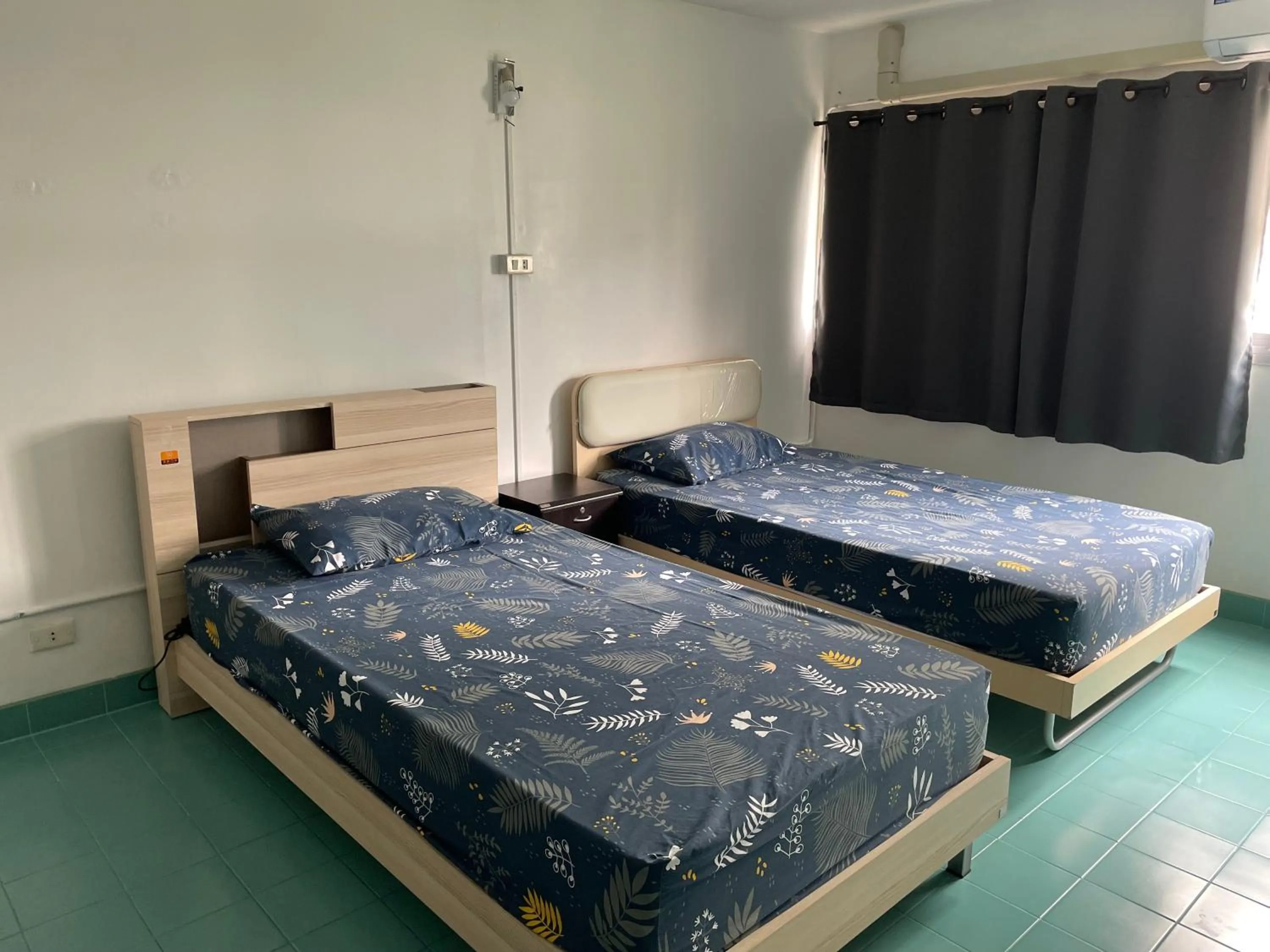 Bed in Dailyroom C3,C4by Anna