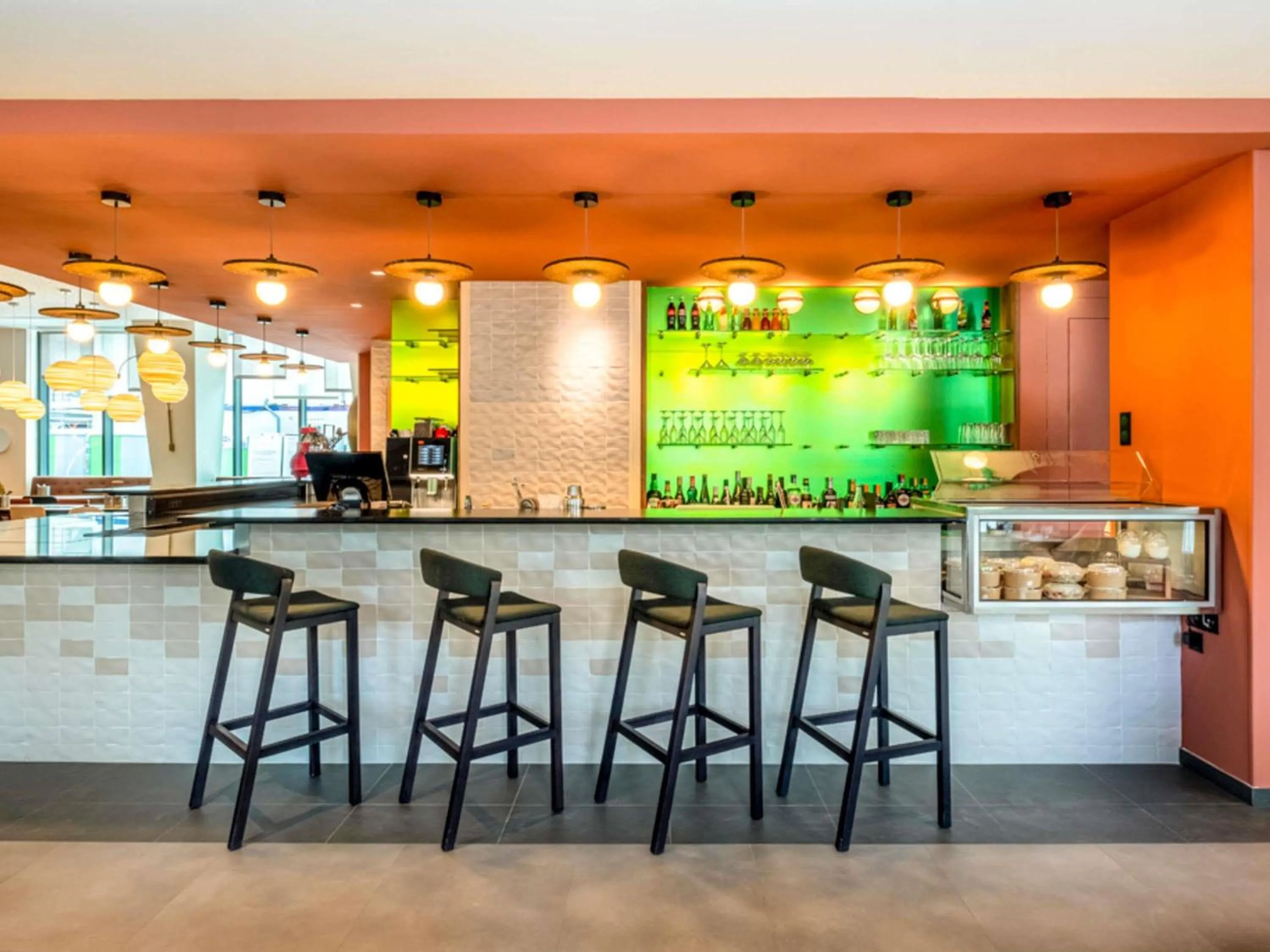 Lounge or bar in ibis Styles Paris Meteor Avenue d'Italie