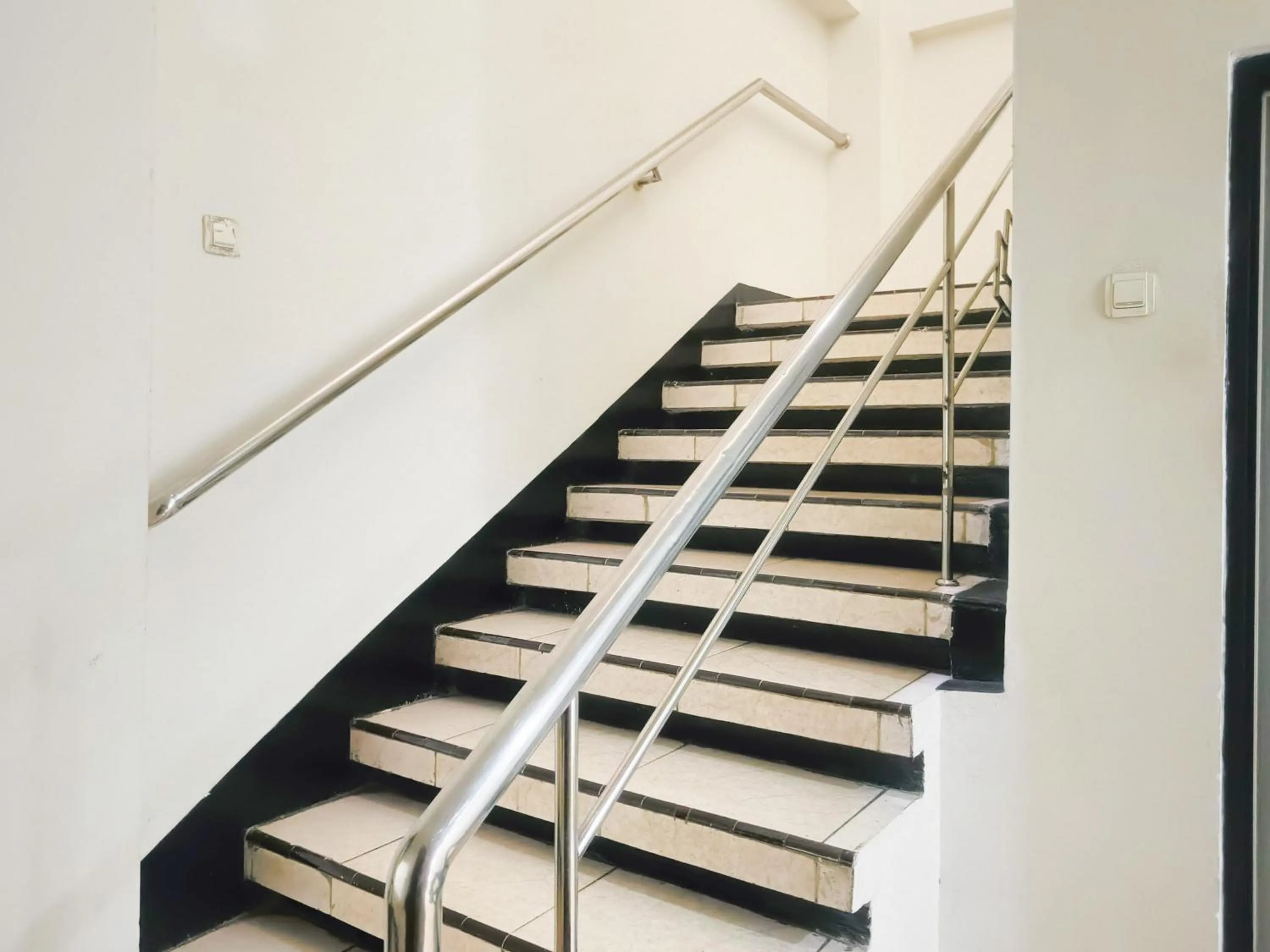 Property building in Hotel Prisma Mitra RedDoorz