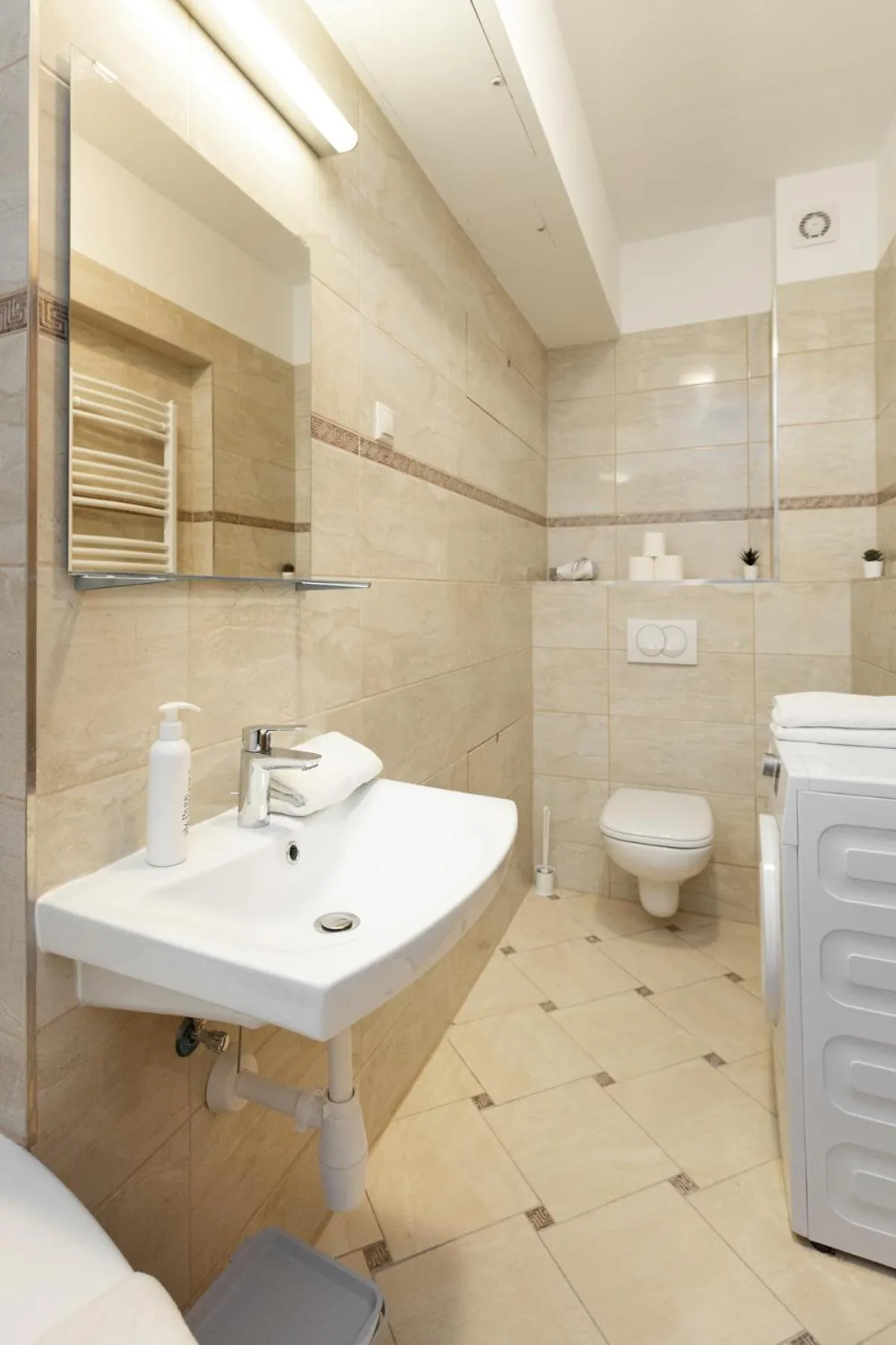 Bathroom in Vagabond Downtown