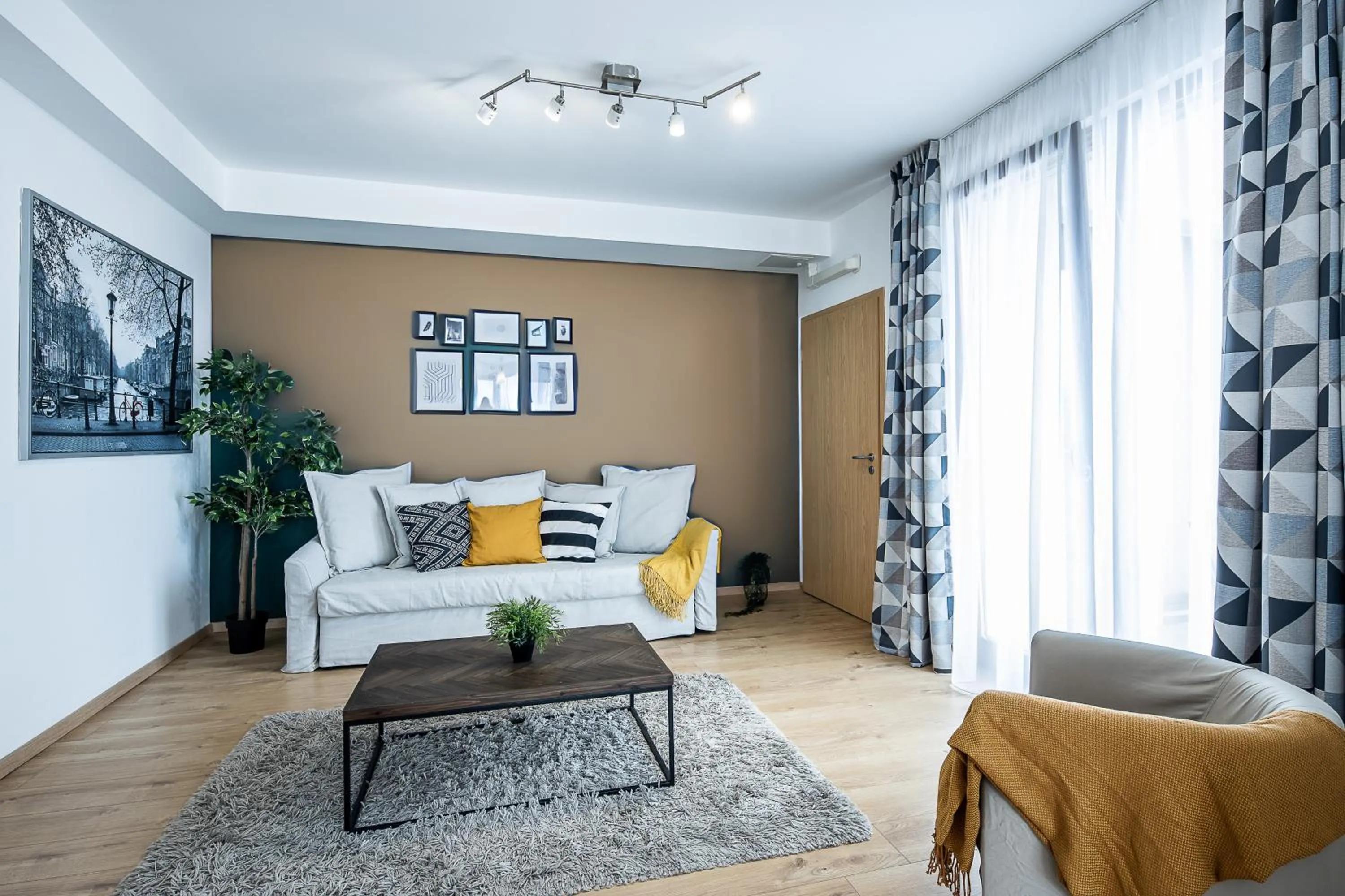 Living room in Vagabond Downtown