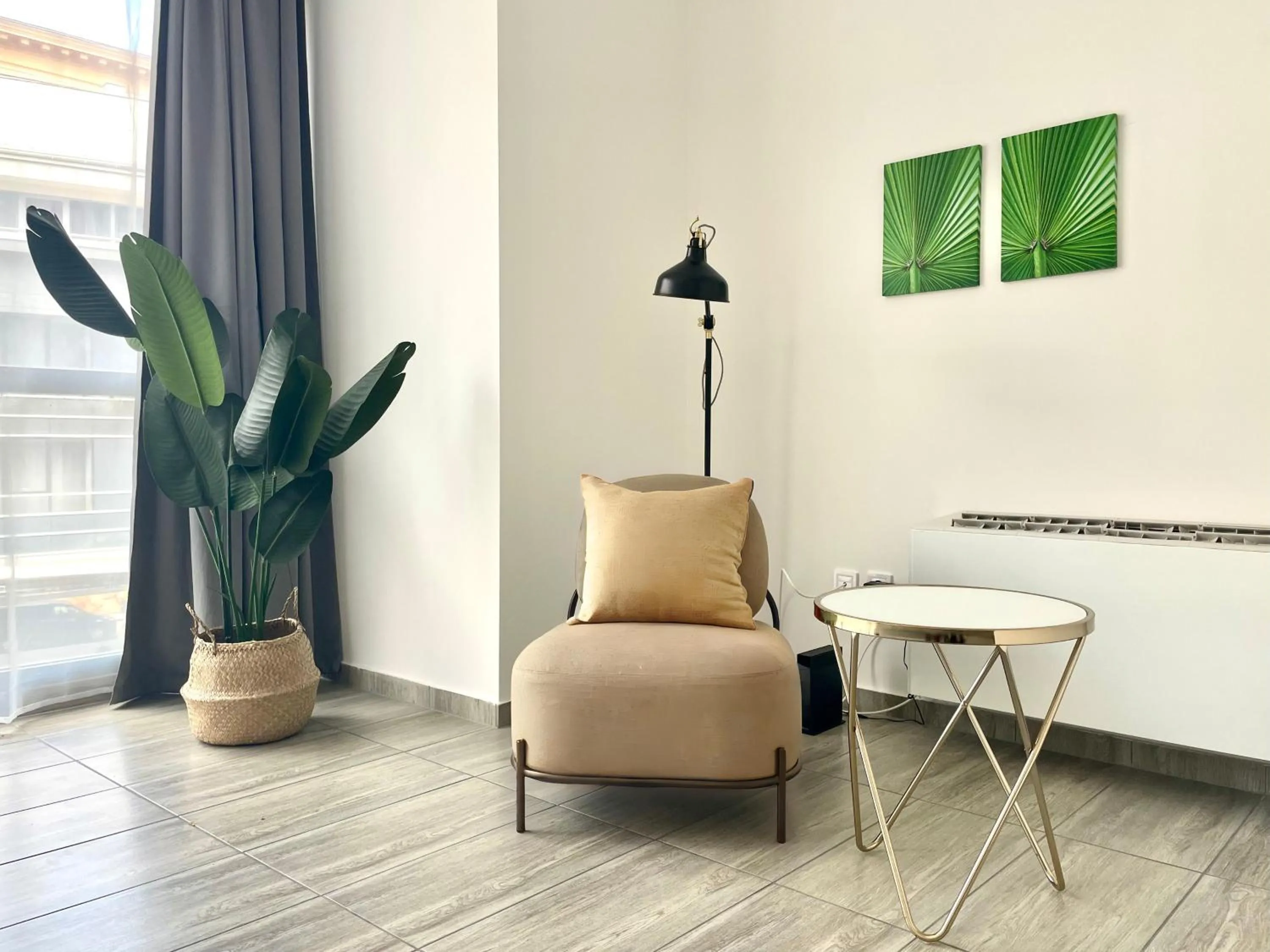 Seating area in Vagabond Downtown