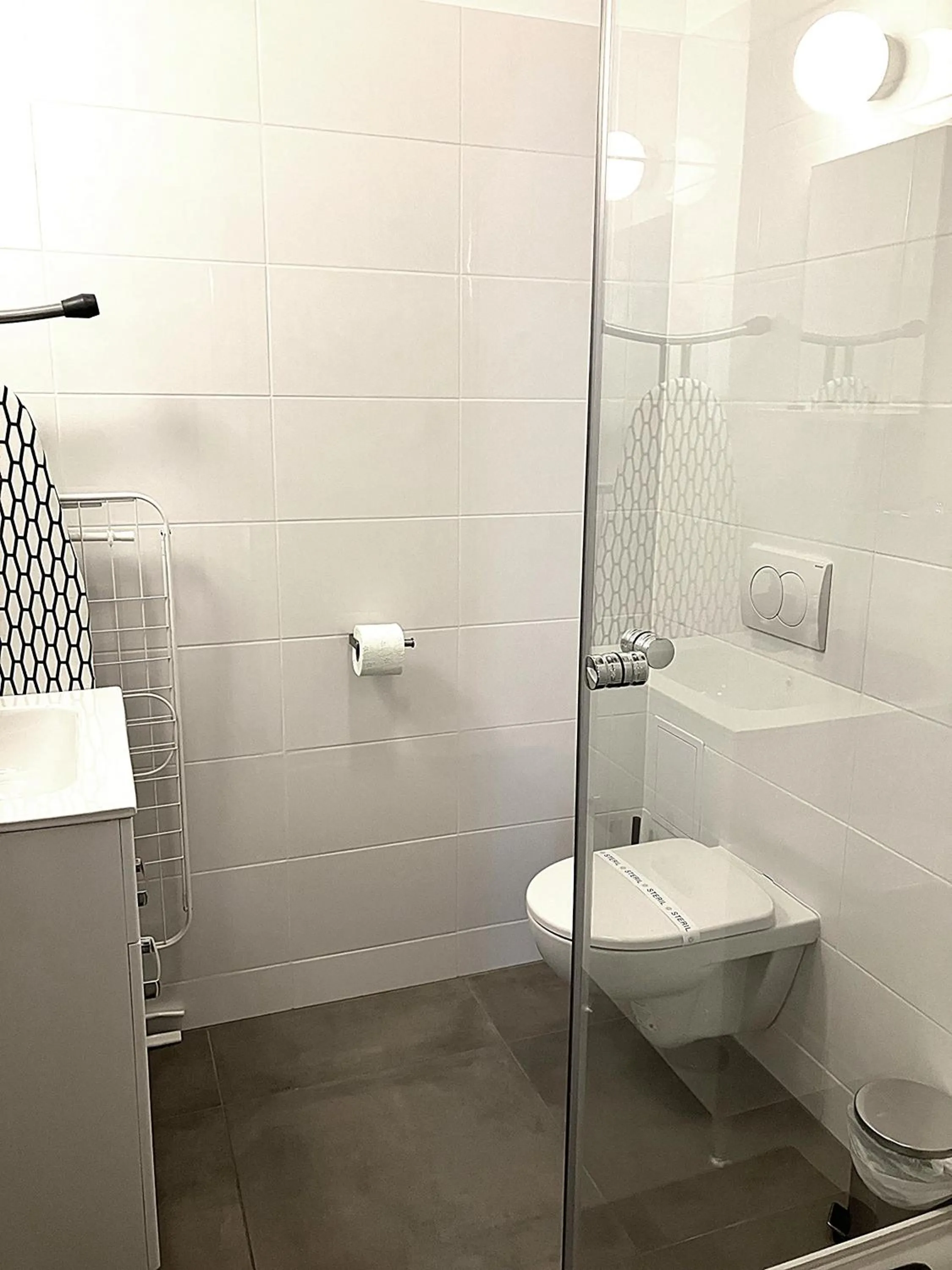 Bathroom in Vagabond Downtown