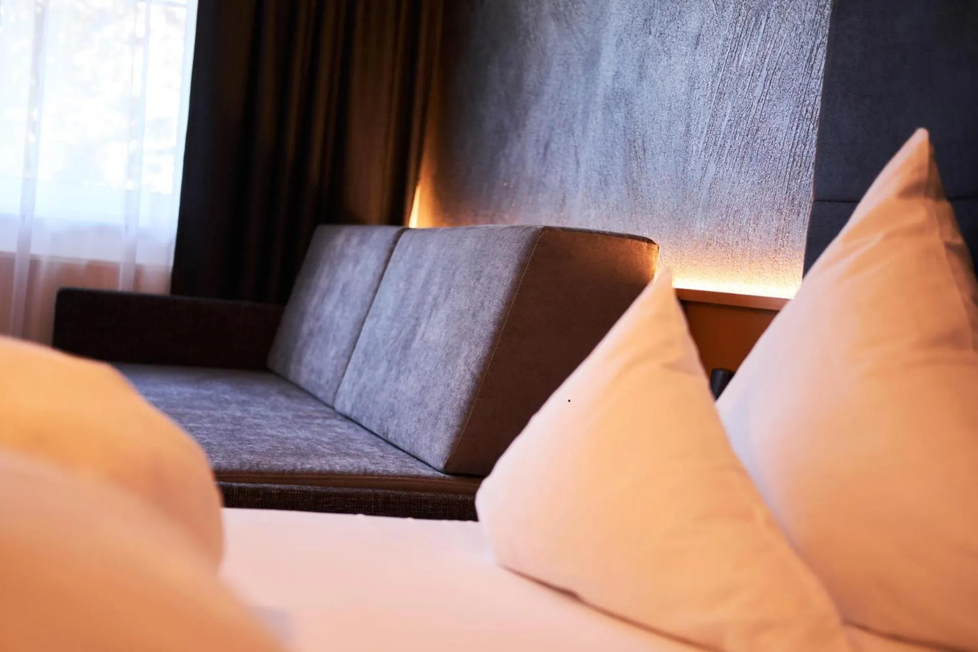 Photo of the whole room, Bed in Hotel Post