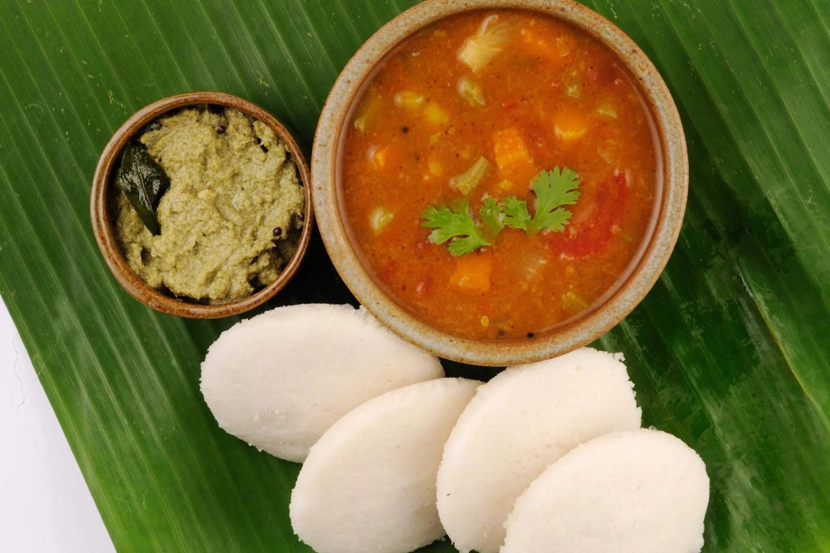 Restaurant/places to eat in Capital O Hoysala Inn