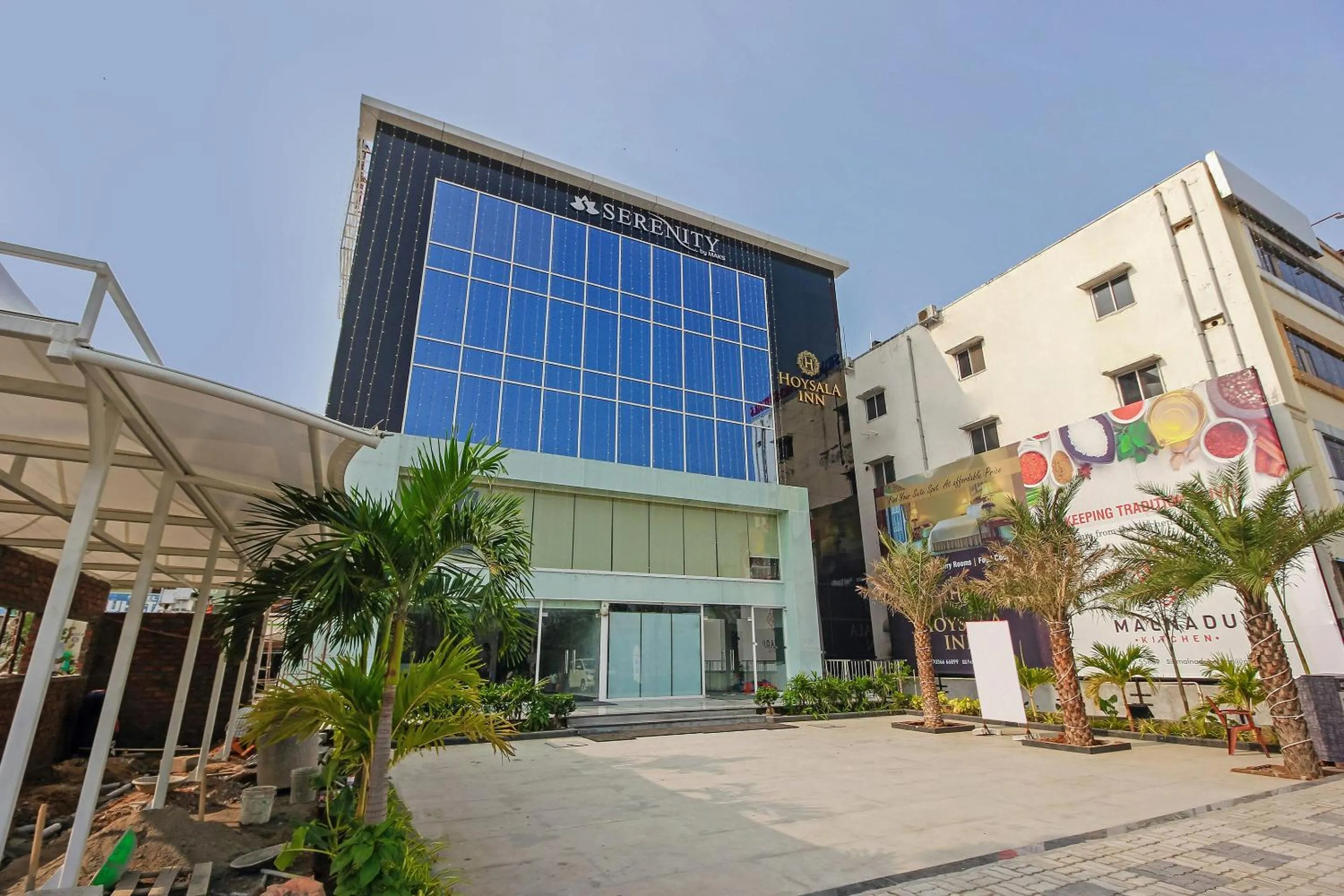 Facade/entrance in Capital O Hoysala Inn