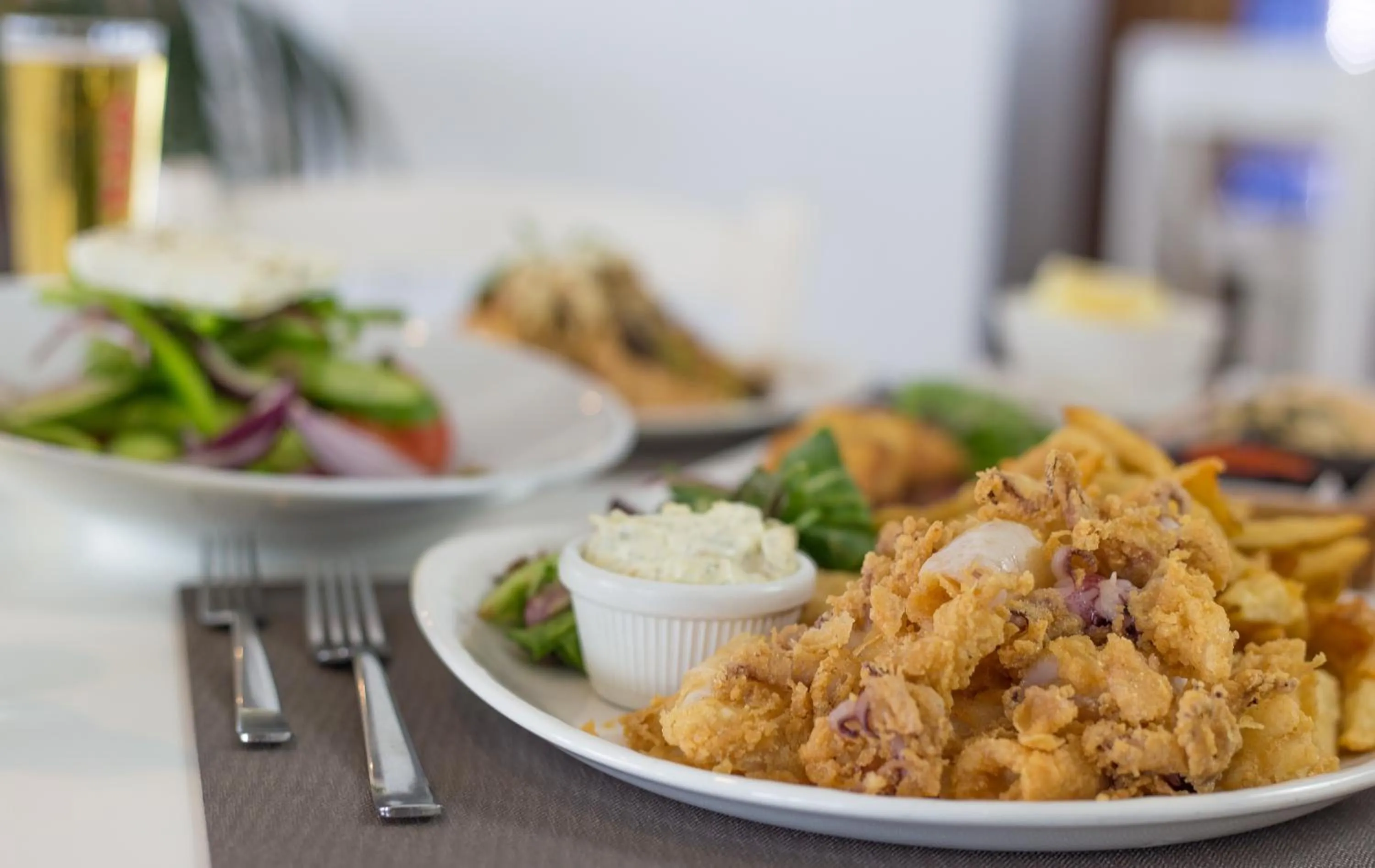 Restaurant/places to eat in Island Boutique Hotel