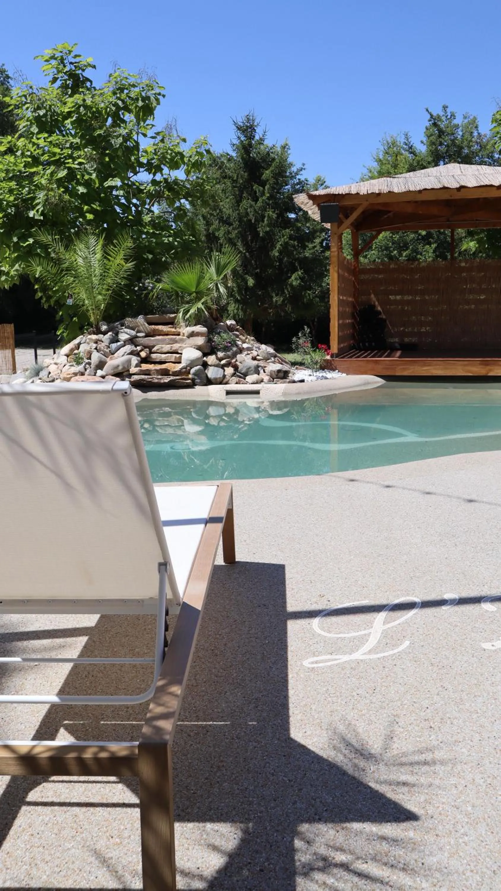 Property building in L'ALCOVE HOTEL RESTAURANT