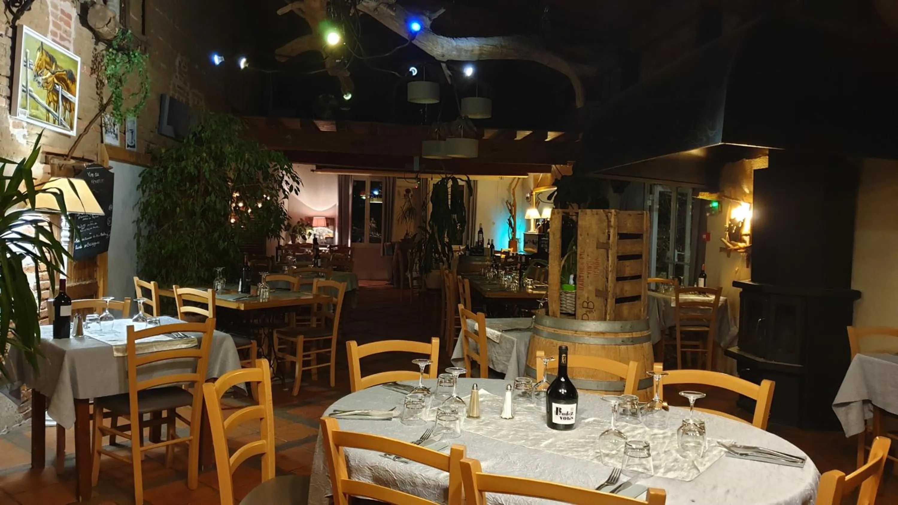 Restaurant/places to eat in L'ALCOVE HOTEL RESTAURANT