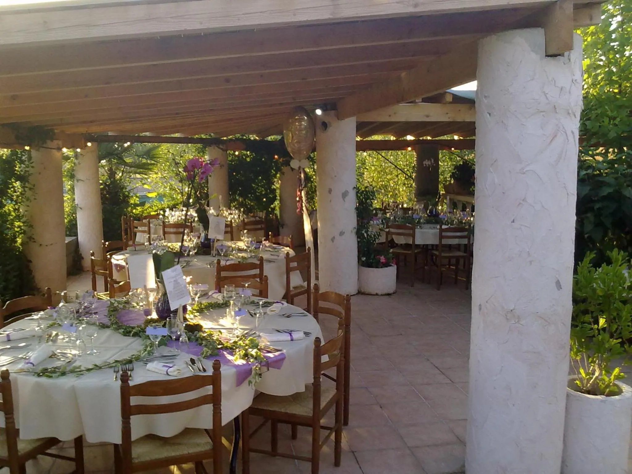 Patio in L'ALCOVE HOTEL RESTAURANT