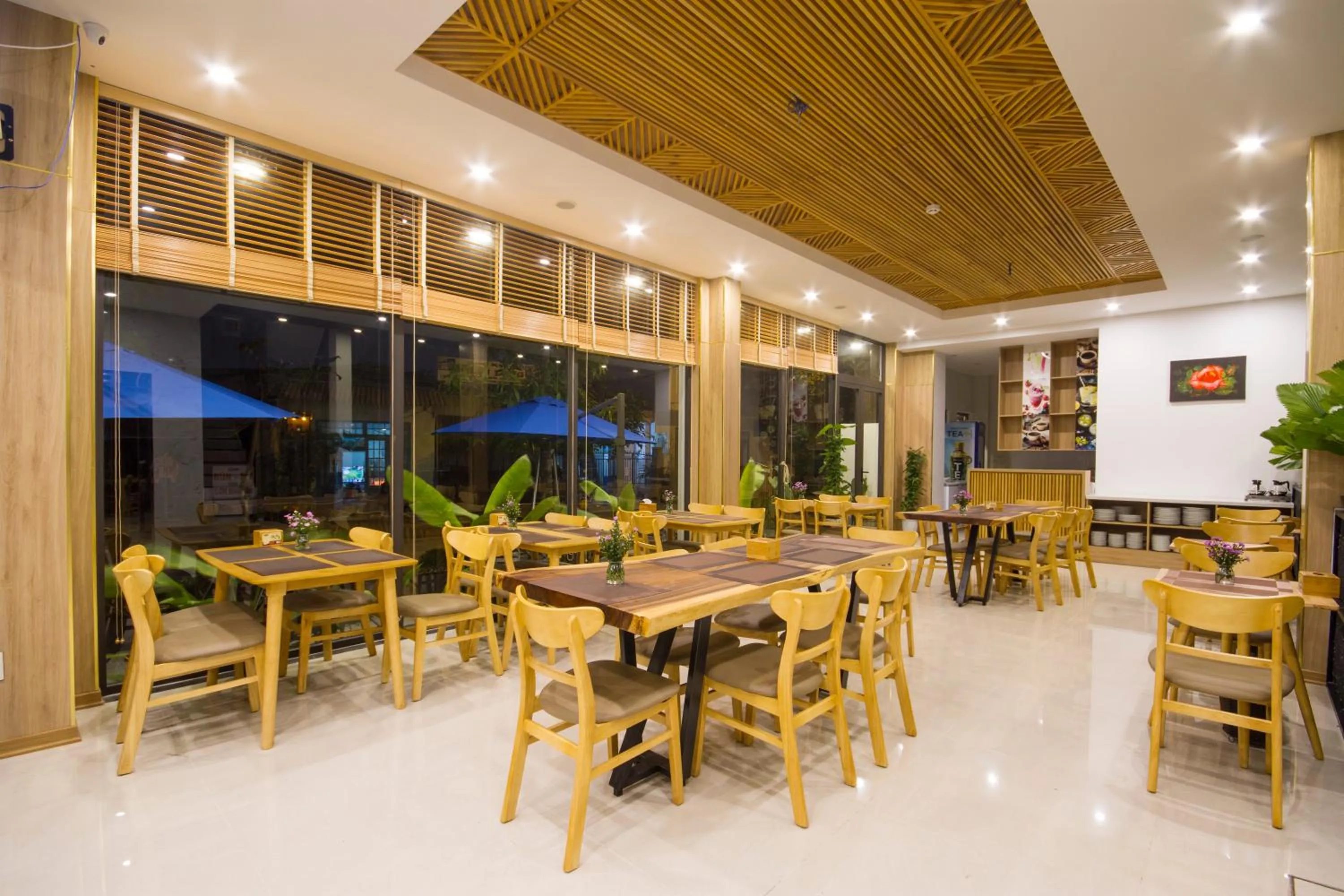 Restaurant/places to eat in King House Villa Hotel & Spa