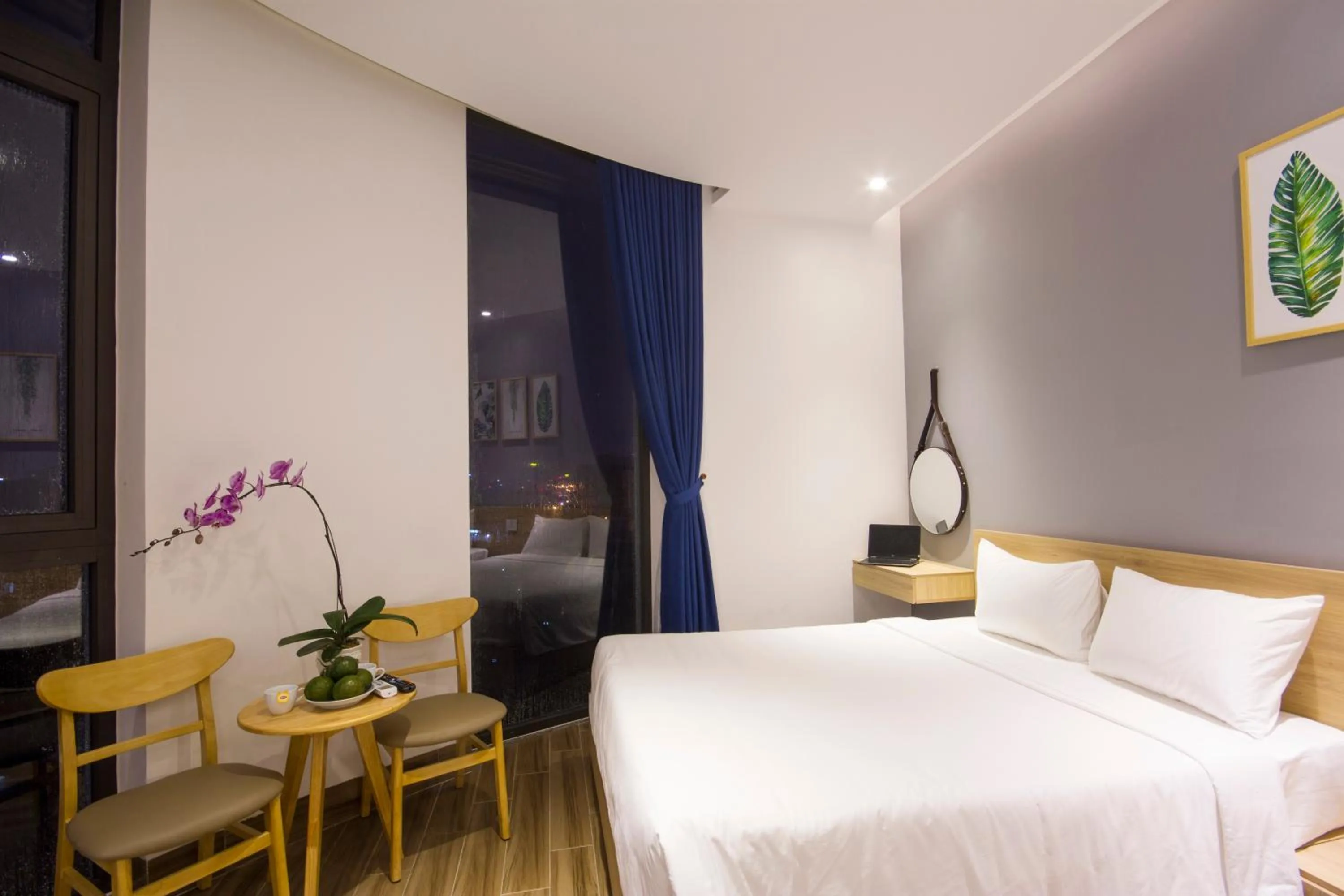 Photo of the whole room, Bed in King House Villa Hotel & Spa