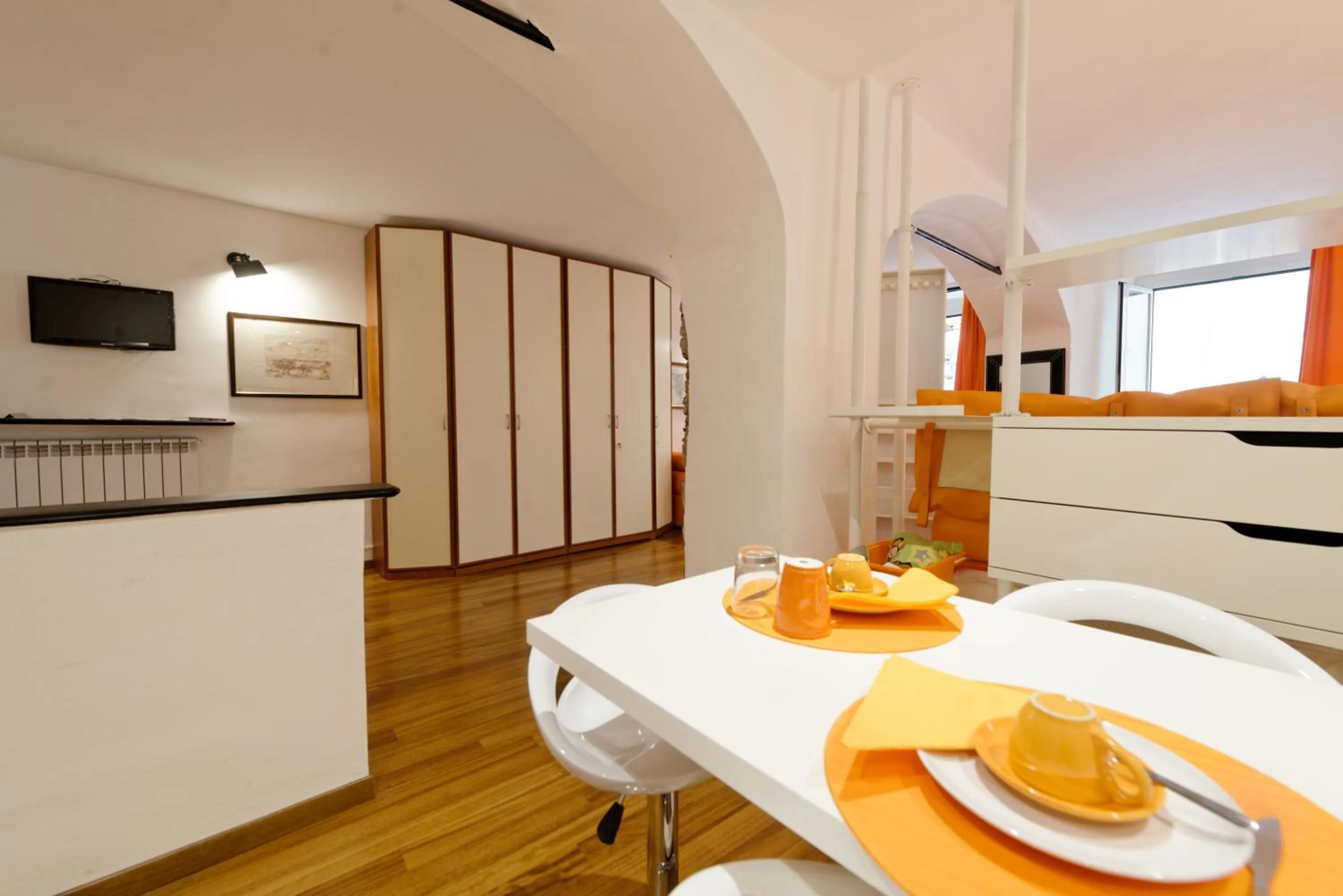 Restaurant/places to eat in B&B dell'Acquario