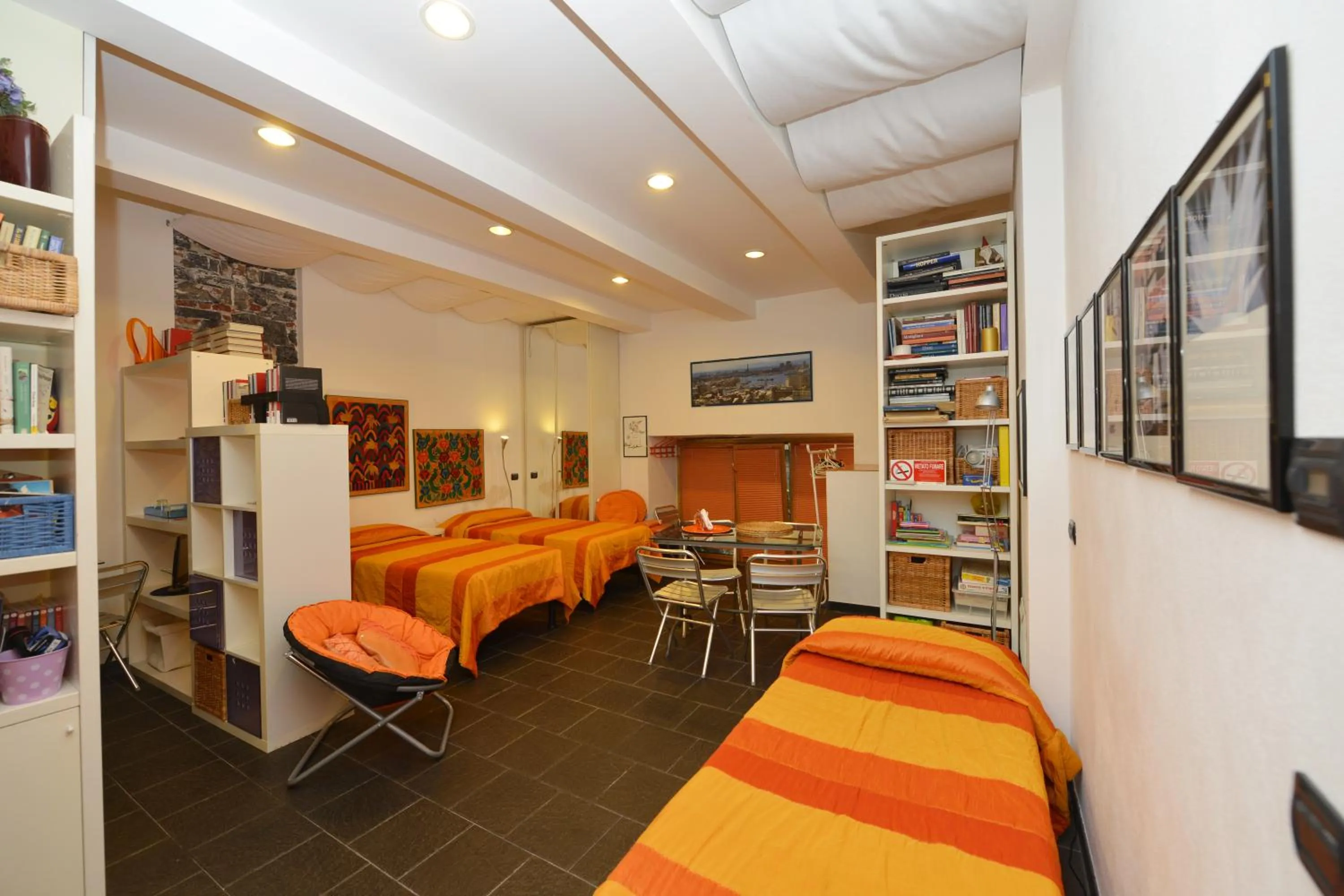 Library, Bed in B&B dell'Acquario