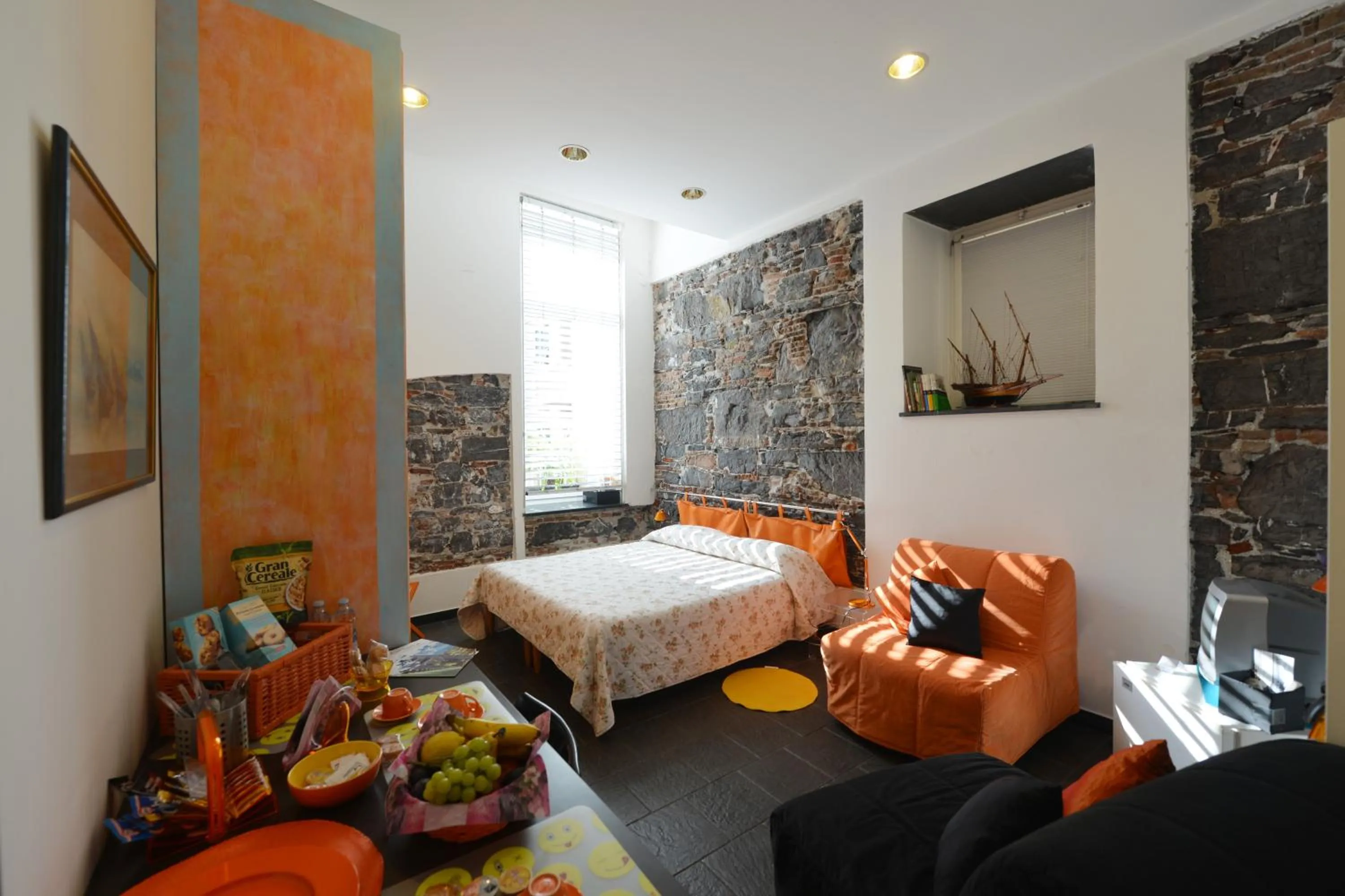 Photo of the whole room, Bed in B&B dell'Acquario