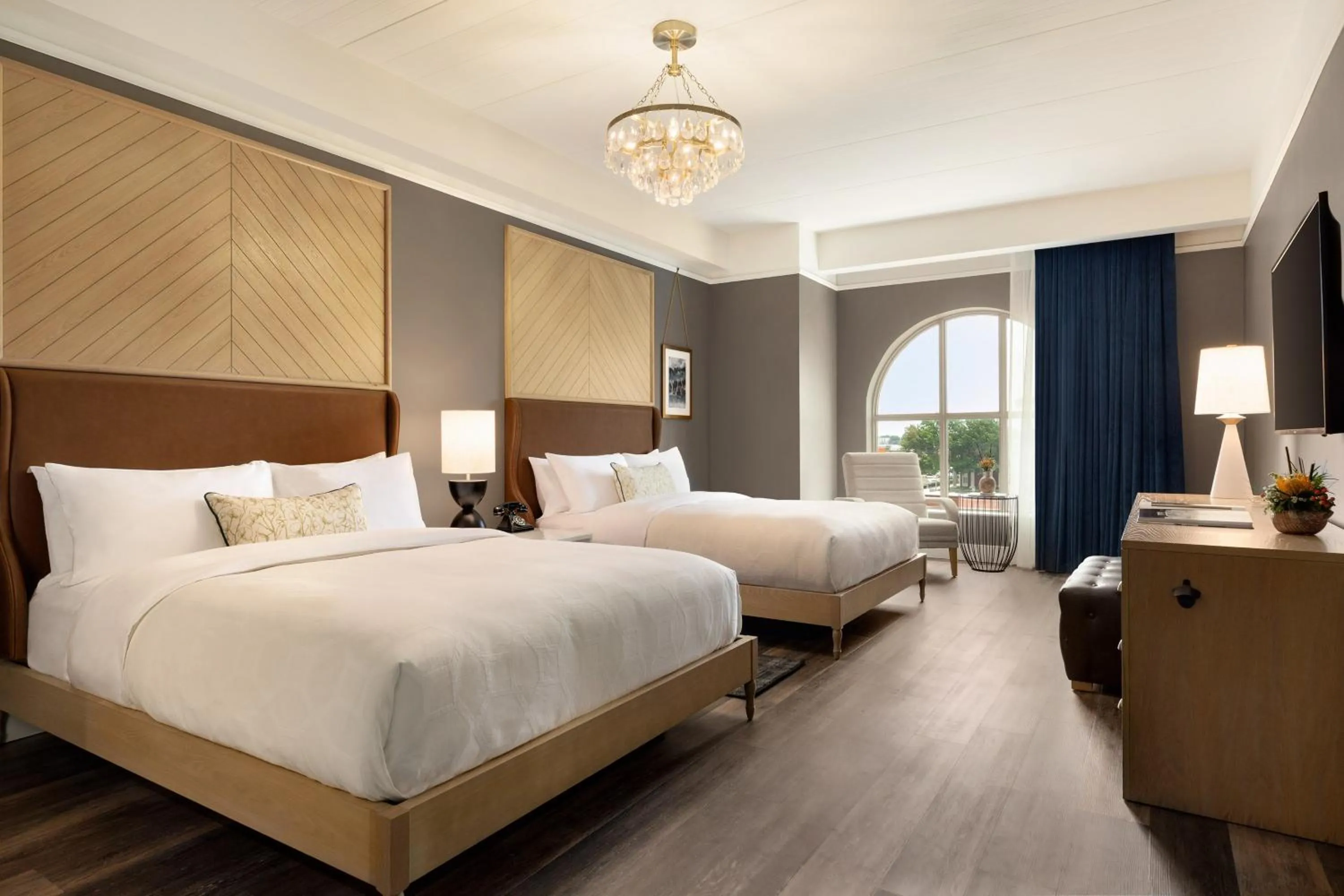 Photo of the whole room, Bed in Cotton House, Cleveland, a Tribute Portfolio Hotel