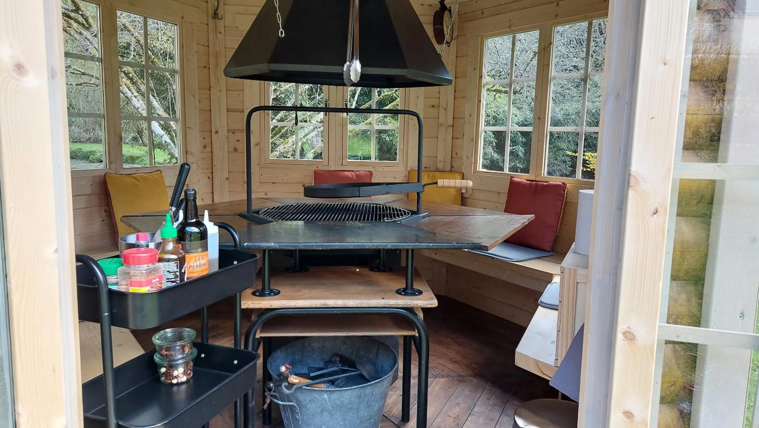 Dining area in La Source de Bury