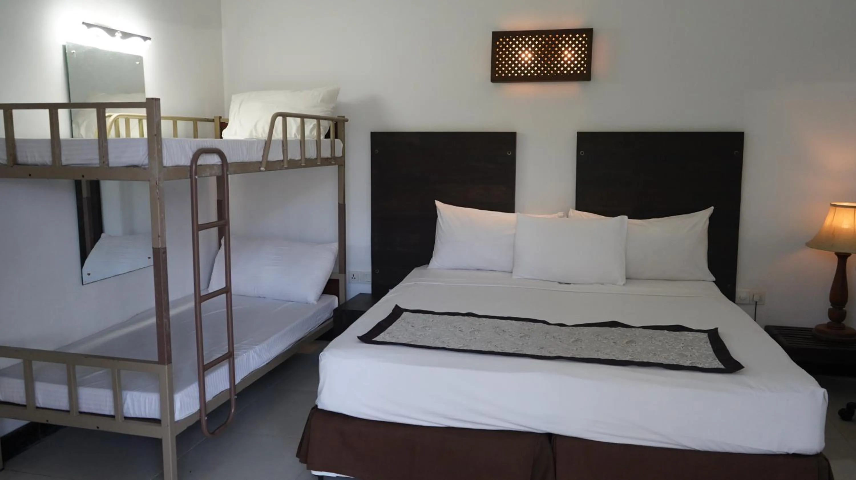 Bedroom, Bed in Amaluna Resorts